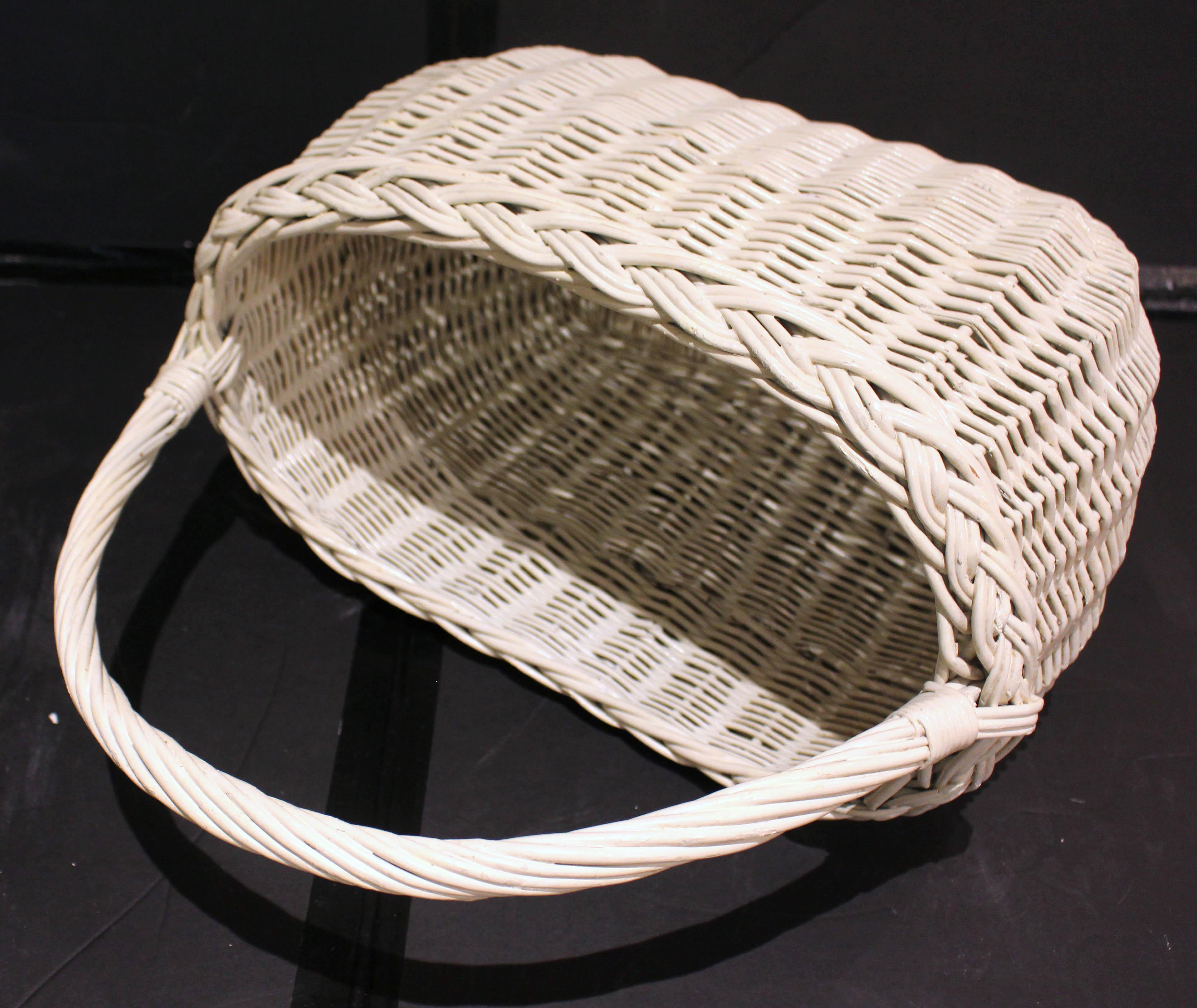 Early 20th Century Wicker Handled Basket, New England In Good Condition In Chapel Hill, NC