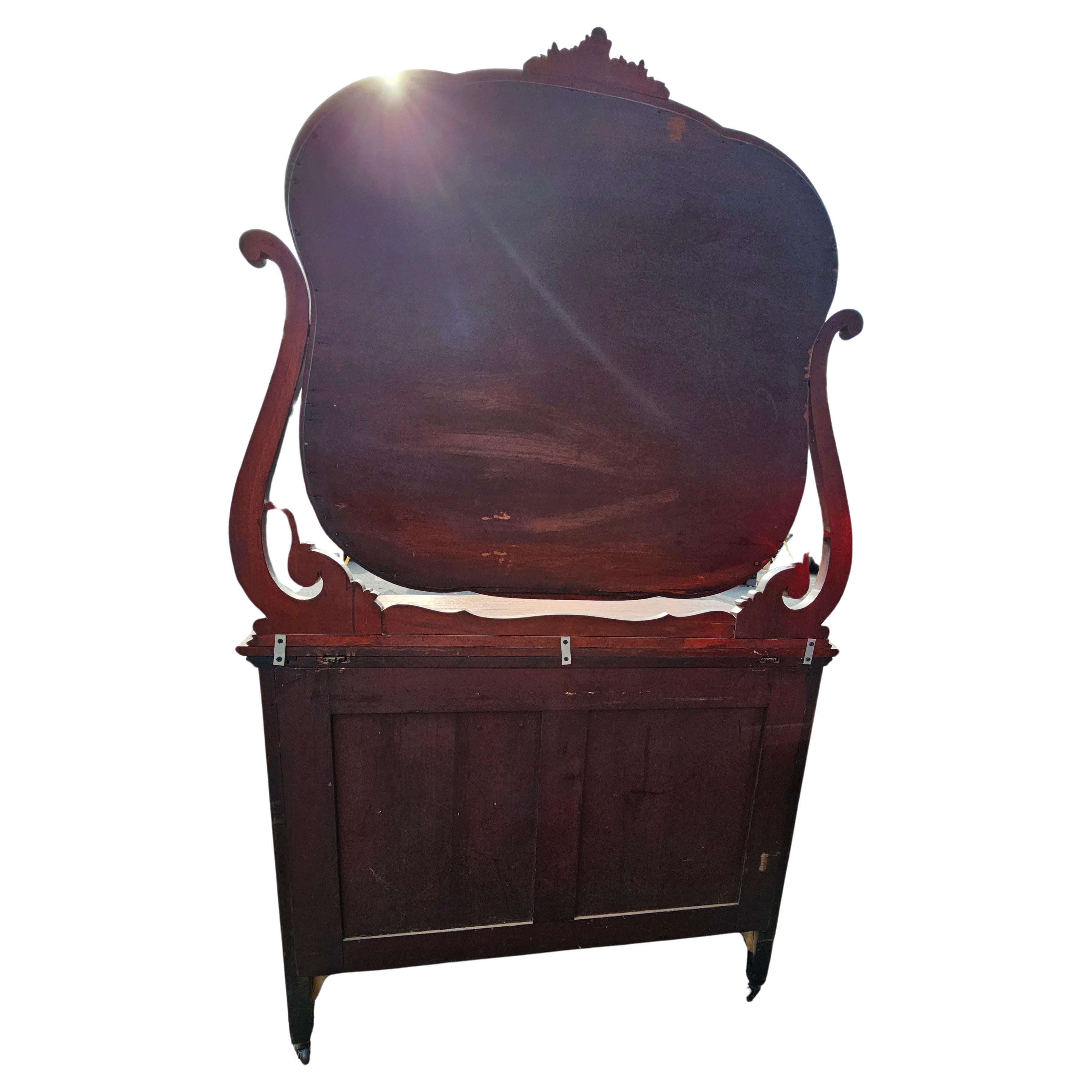 Early 20th Century Widdicomb Mahogany Serpentine Chest with Mirror on Wheels For Sale 4
