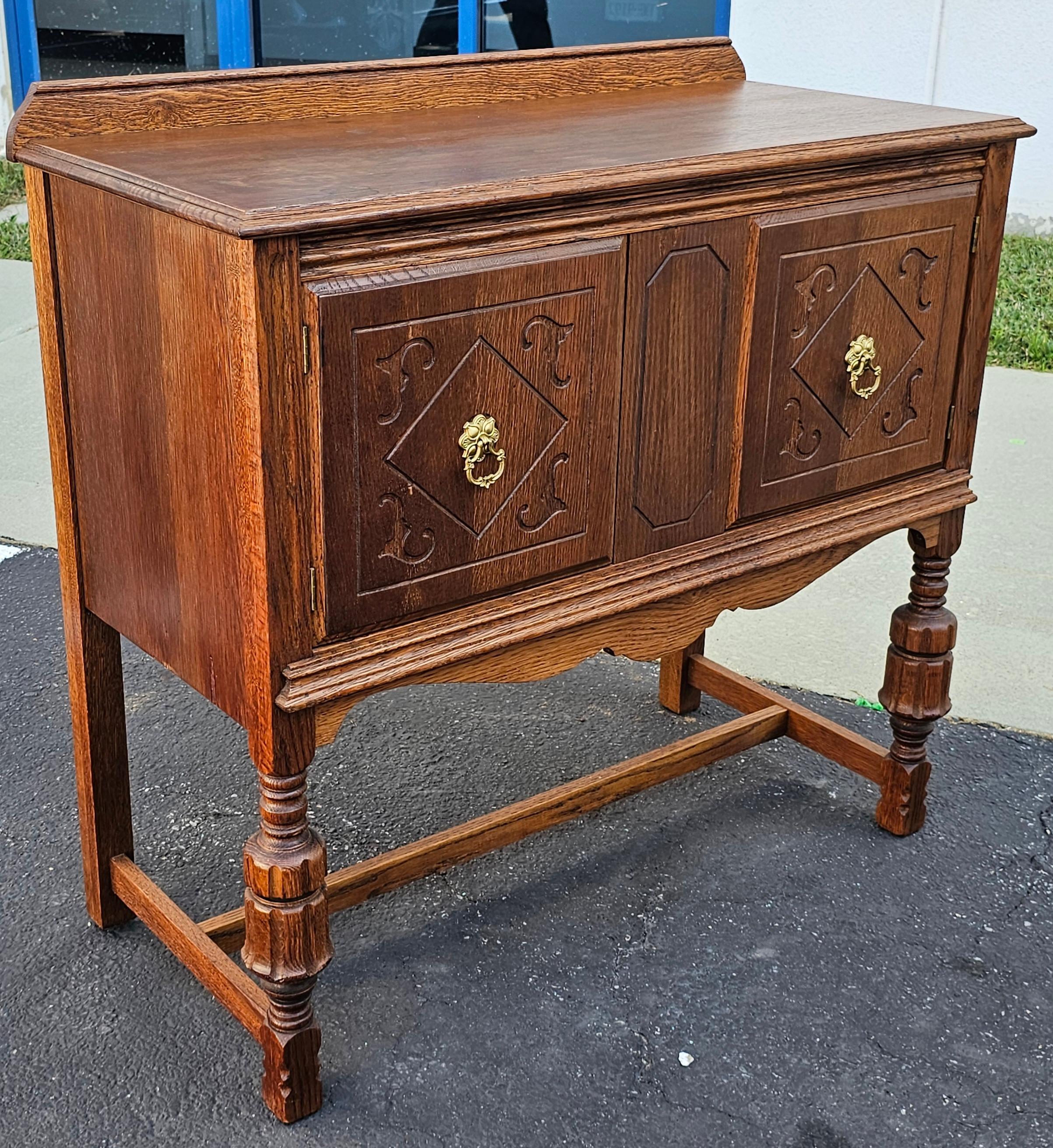 Early 20th Century William and Mary Style Carved and Stain Oak Server For Sale 8