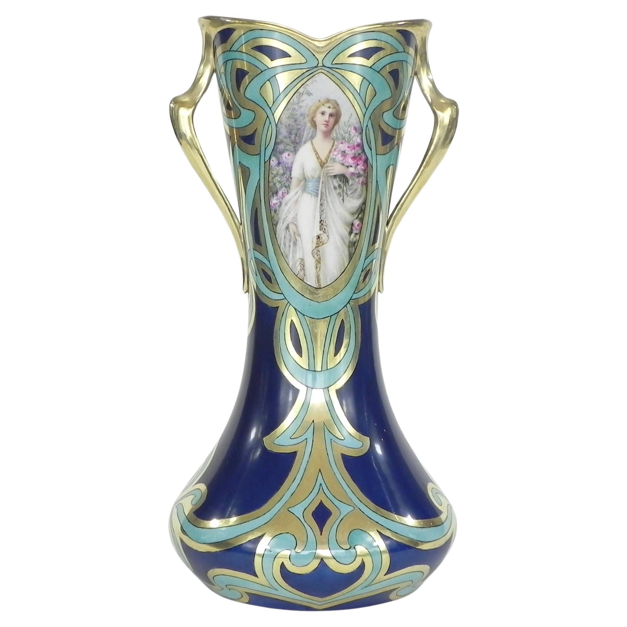 Vaso con ritratto in porcellana dipinta a mano William Guérin Limoges dei primi del Novecento