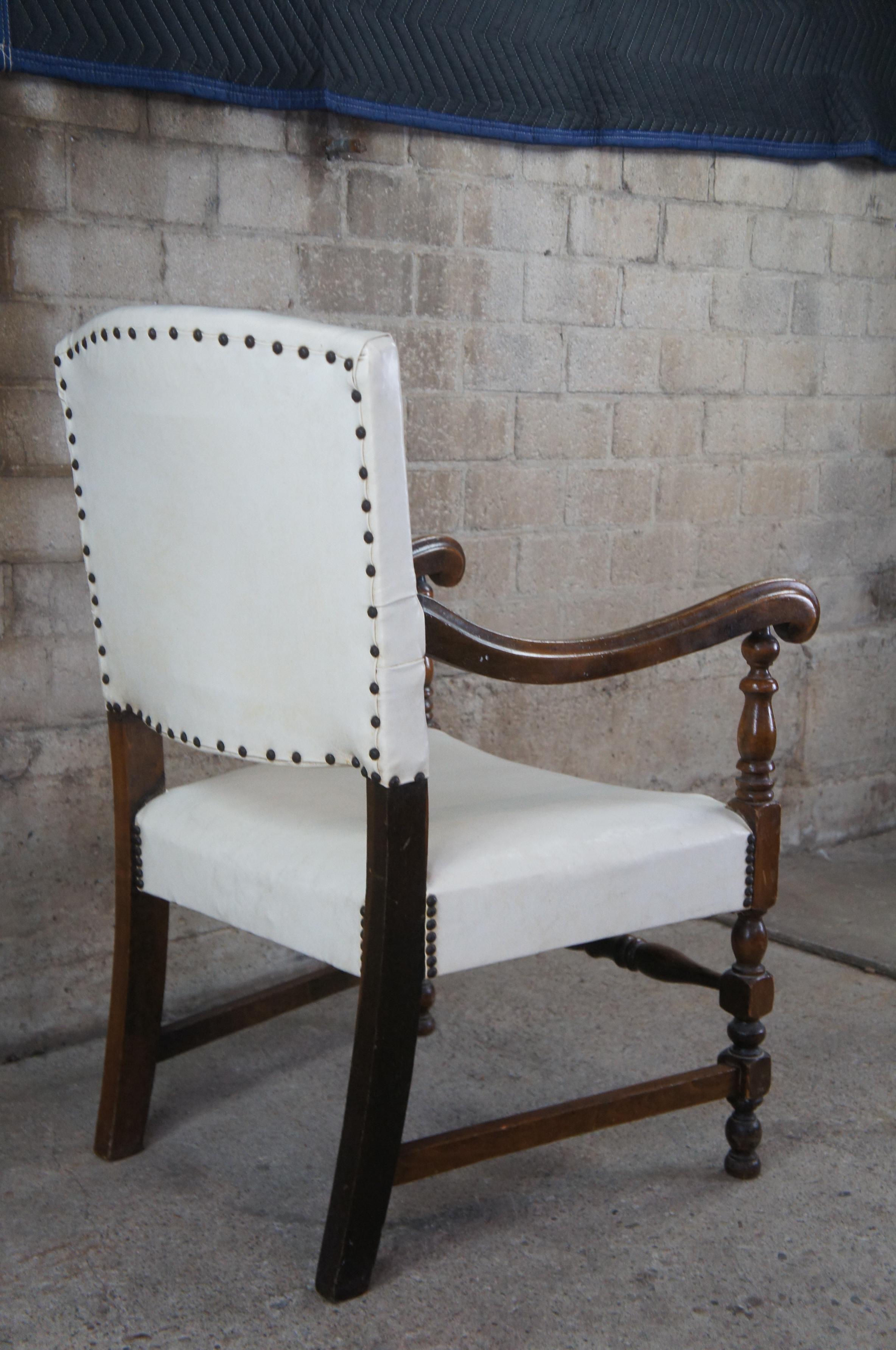 Early 20th Century William & Mary Style Mahogany Leather Nailhead Arm Chair In Good Condition In Dayton, OH