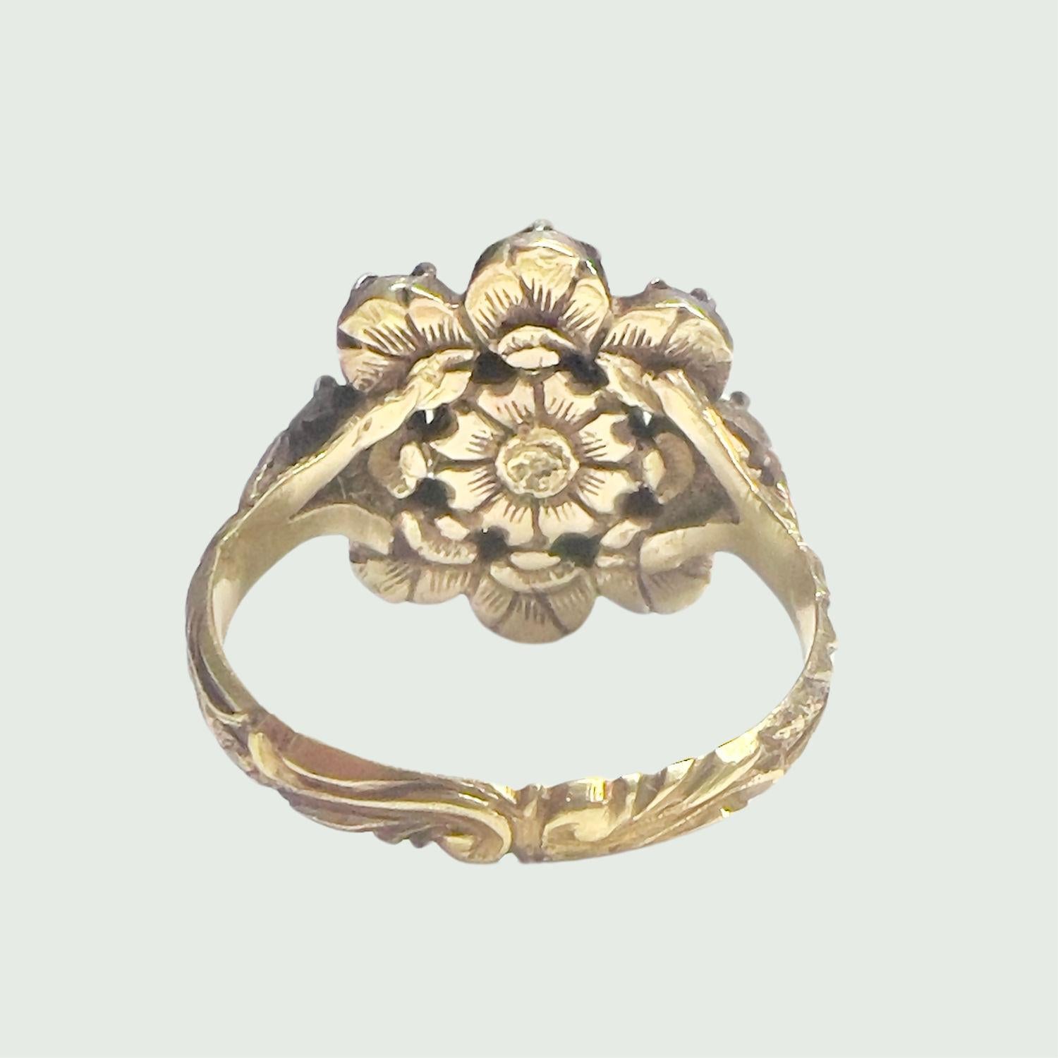 Taglio a rosa Anello in oro 18k con diamanti taglio rosa da 1 carato dei primi del Novecento in vendita