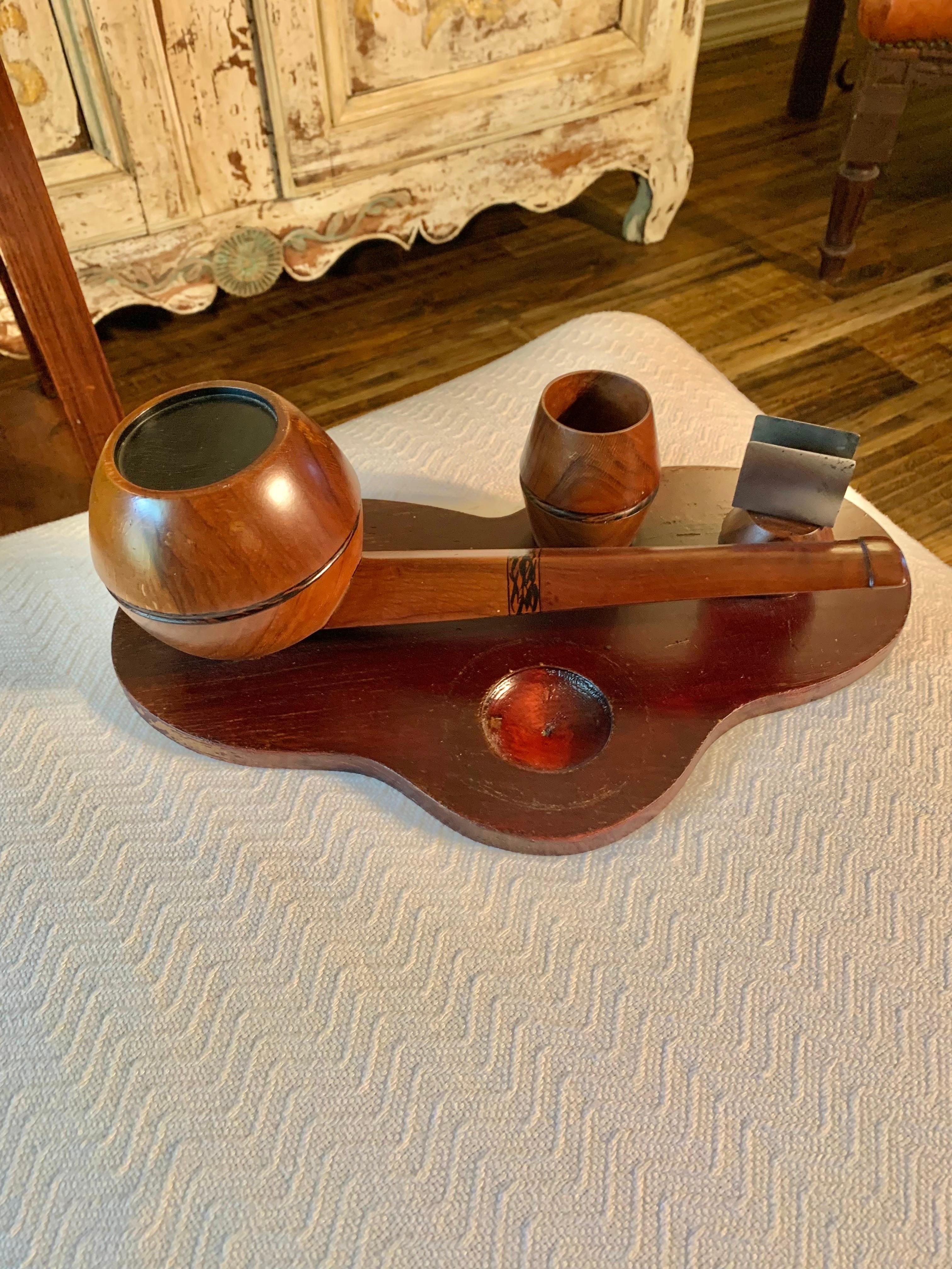Soporte para pipa de madera estilo Art Decó de principios del siglo XX en venta 1