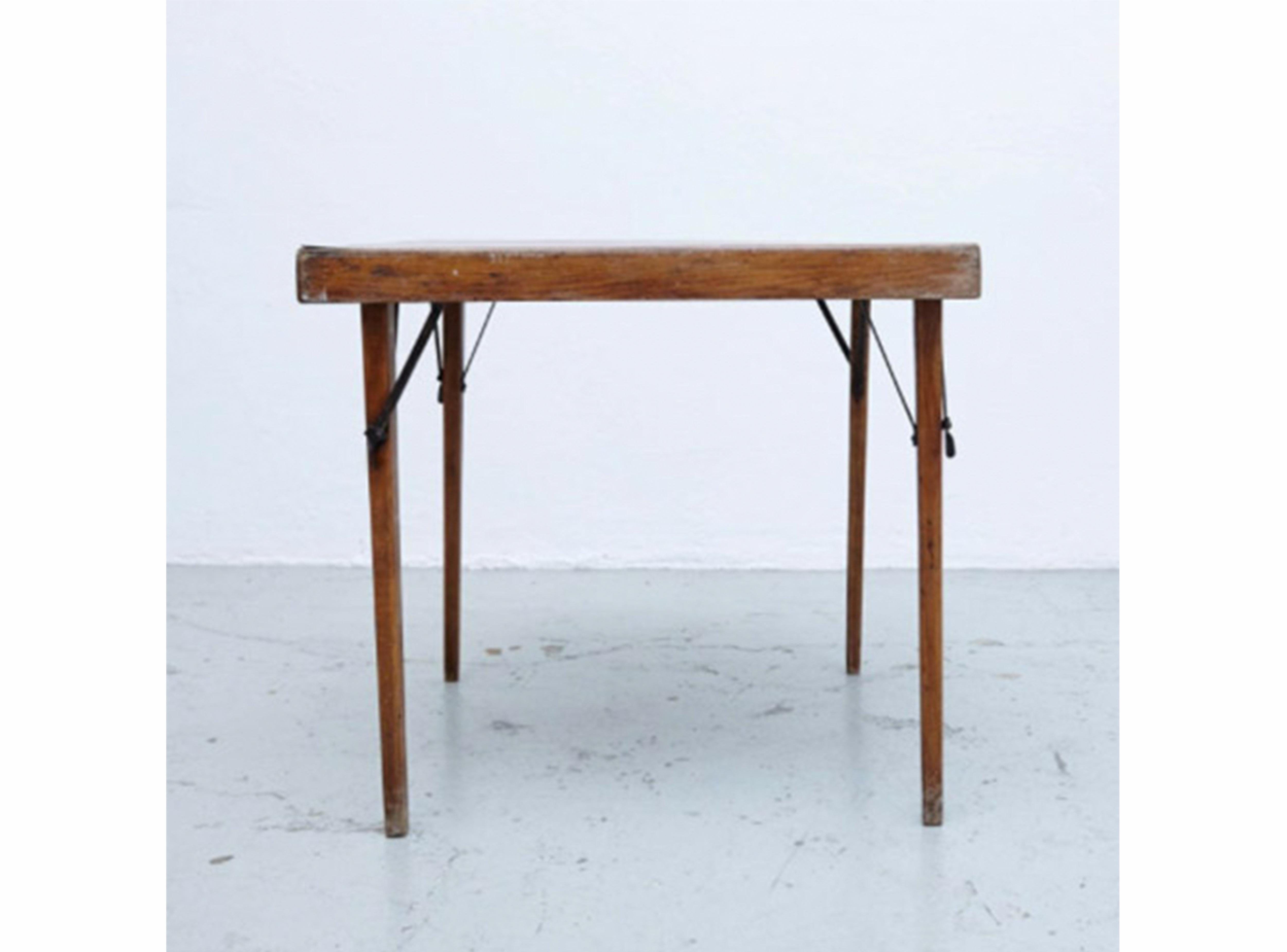 Mid-Century Modern Early 20th Century Wood Thonet Folding Table T211 For Sale