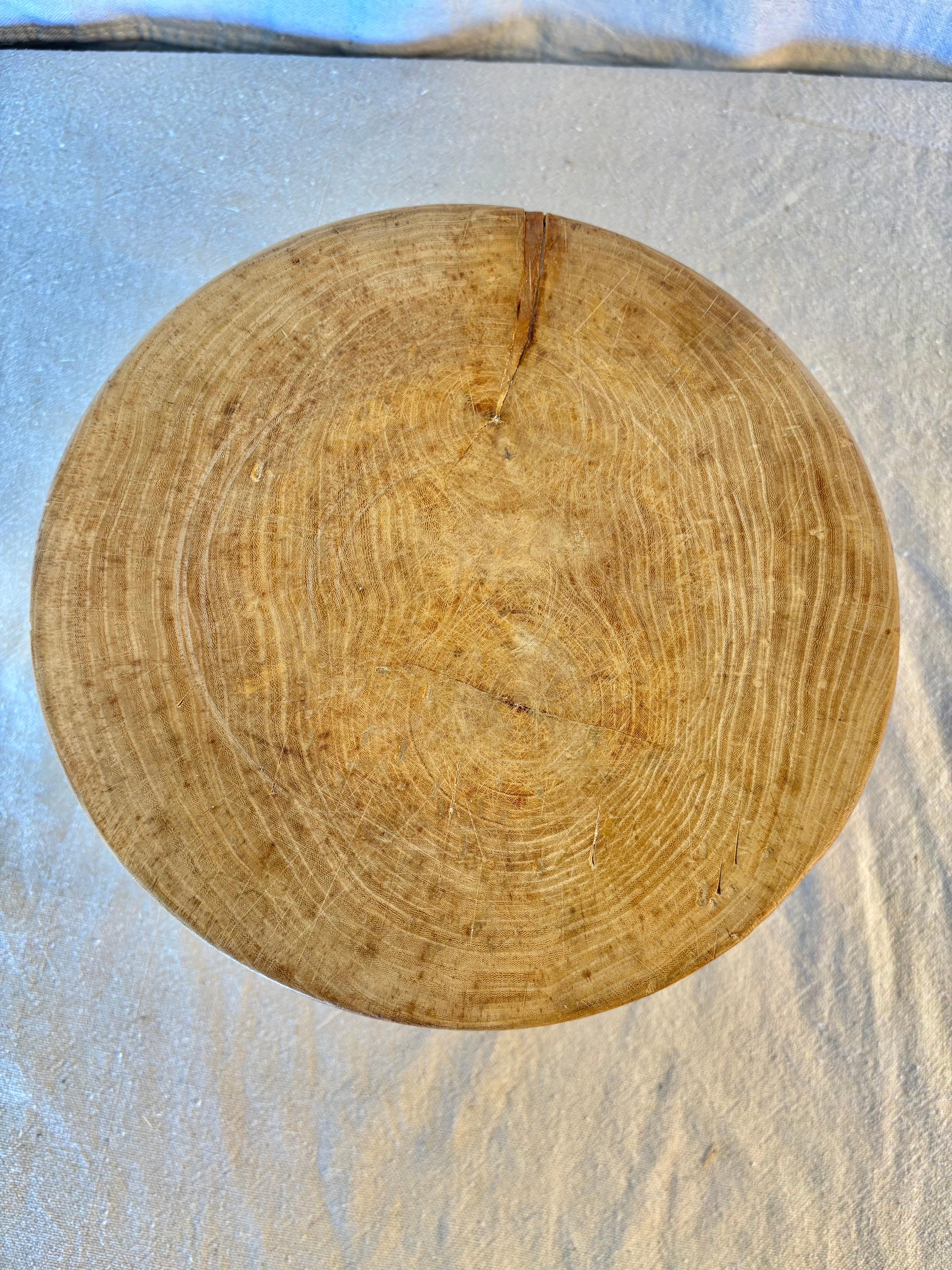 Anfang des 20. Jahrhunderts Holz Tuk-Away Butcher Block im Angebot 4