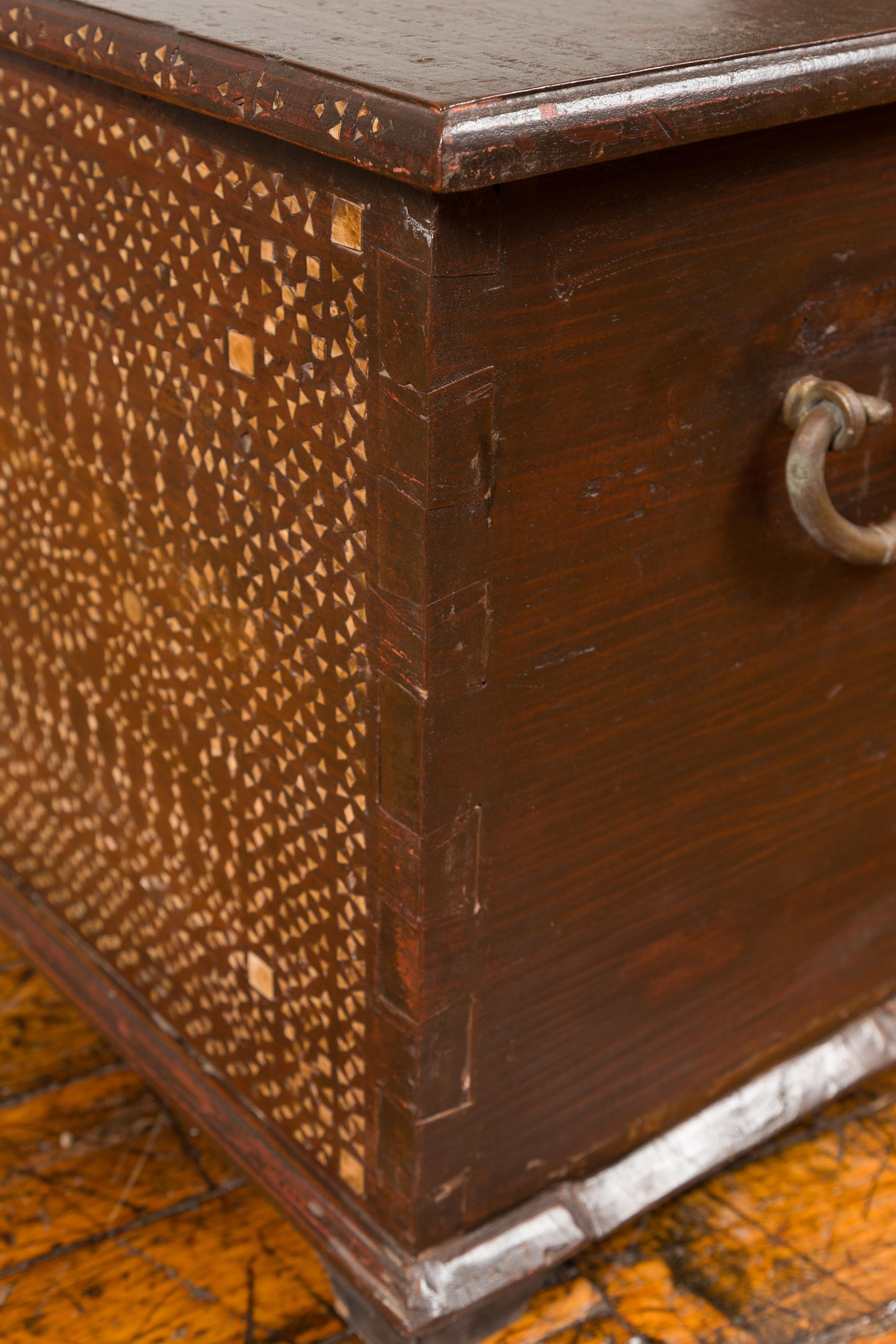 Early 20th Century Wooden Blanket Chest from Jakarta with Mother of Pearl Inlay 9