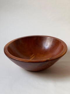 Early 20th century wooden bowl crafted in solid fruitwood by danish woodturner.