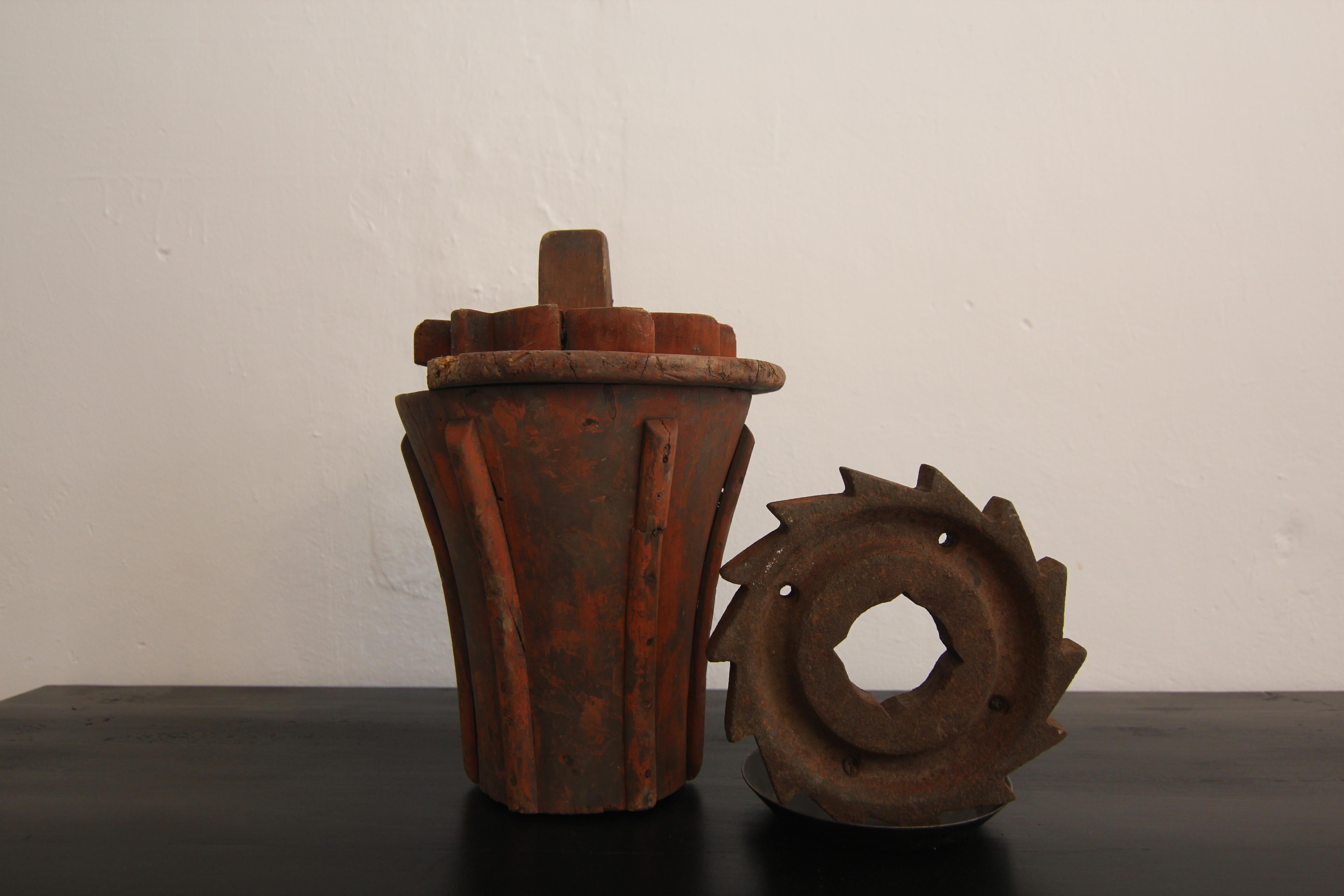 Early 20th Century Wooden Casting Pattern Object with Original Patina For Sale 2