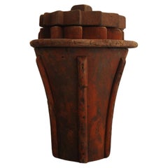 Objeto de madera fundida de principios del siglo XX con pátina original
