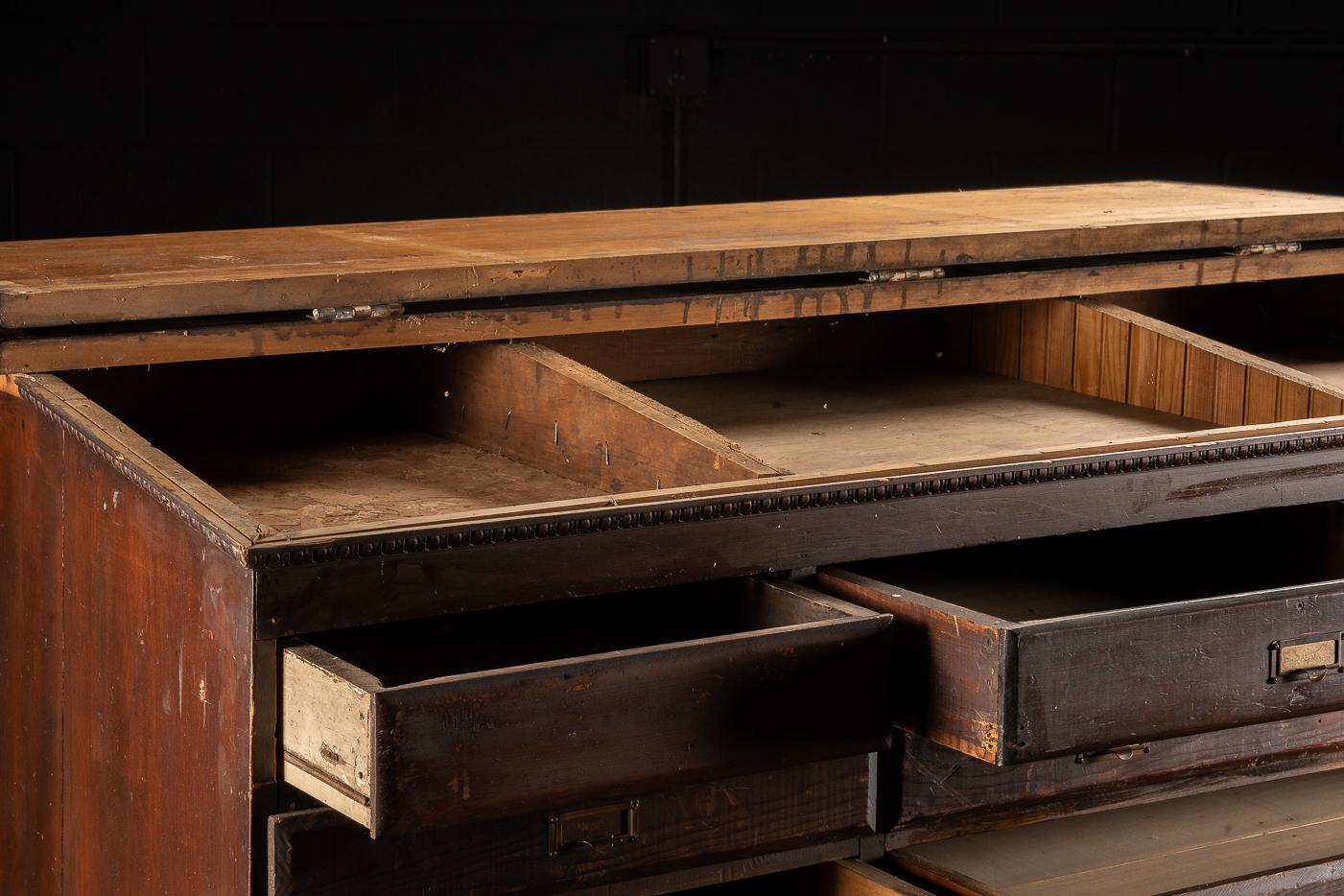 Armario abatible de madera para mapas de principios del siglo XX Madera en venta