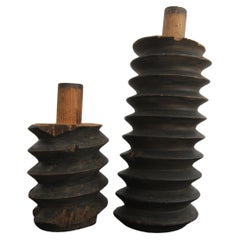 Juego de 2 tornillos de madera de principios del siglo XX