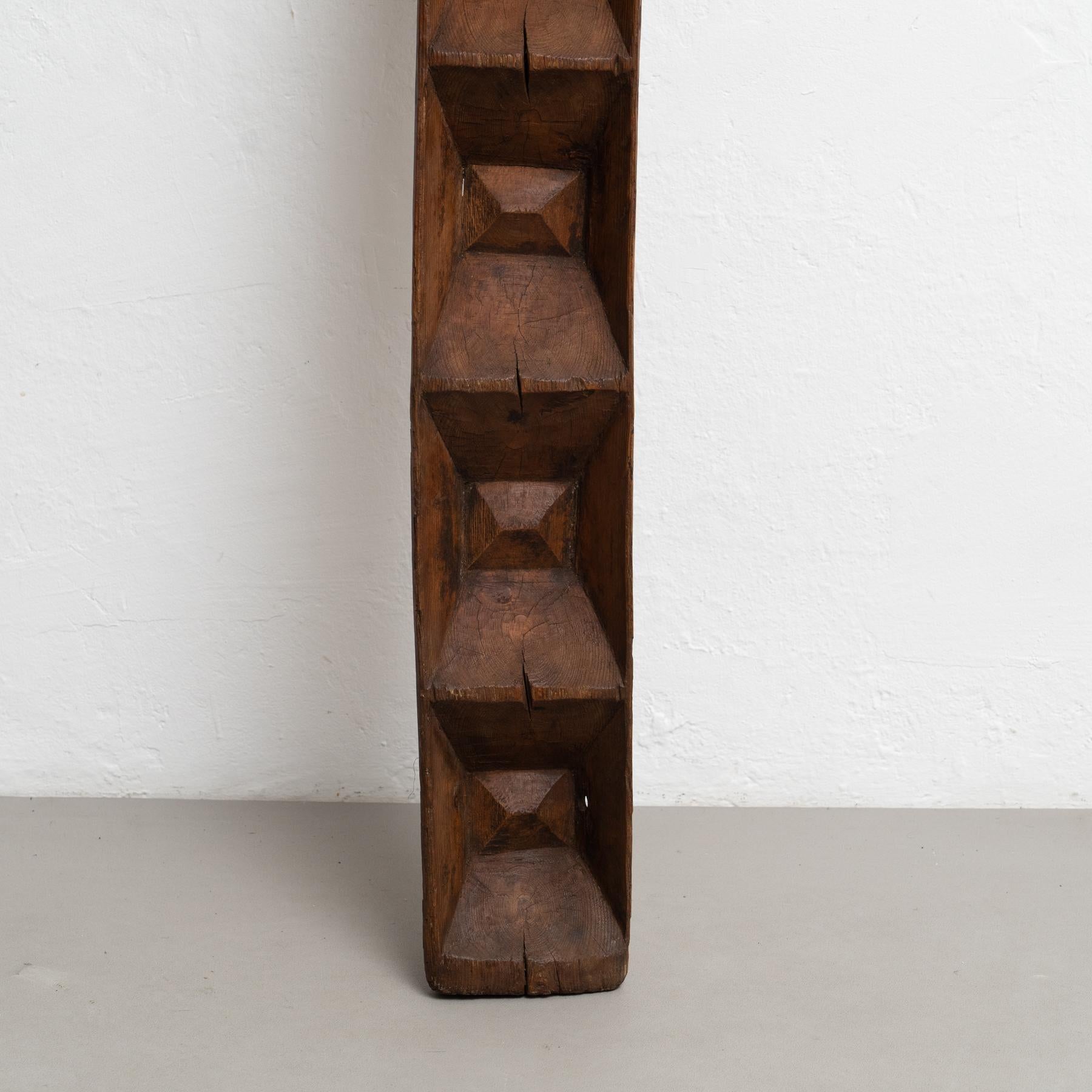 Holzskulptur aus dem frühen 20. Jahrhundert im Stil von Brancusi im Zustand „Gut“ im Angebot in Barcelona, ES
