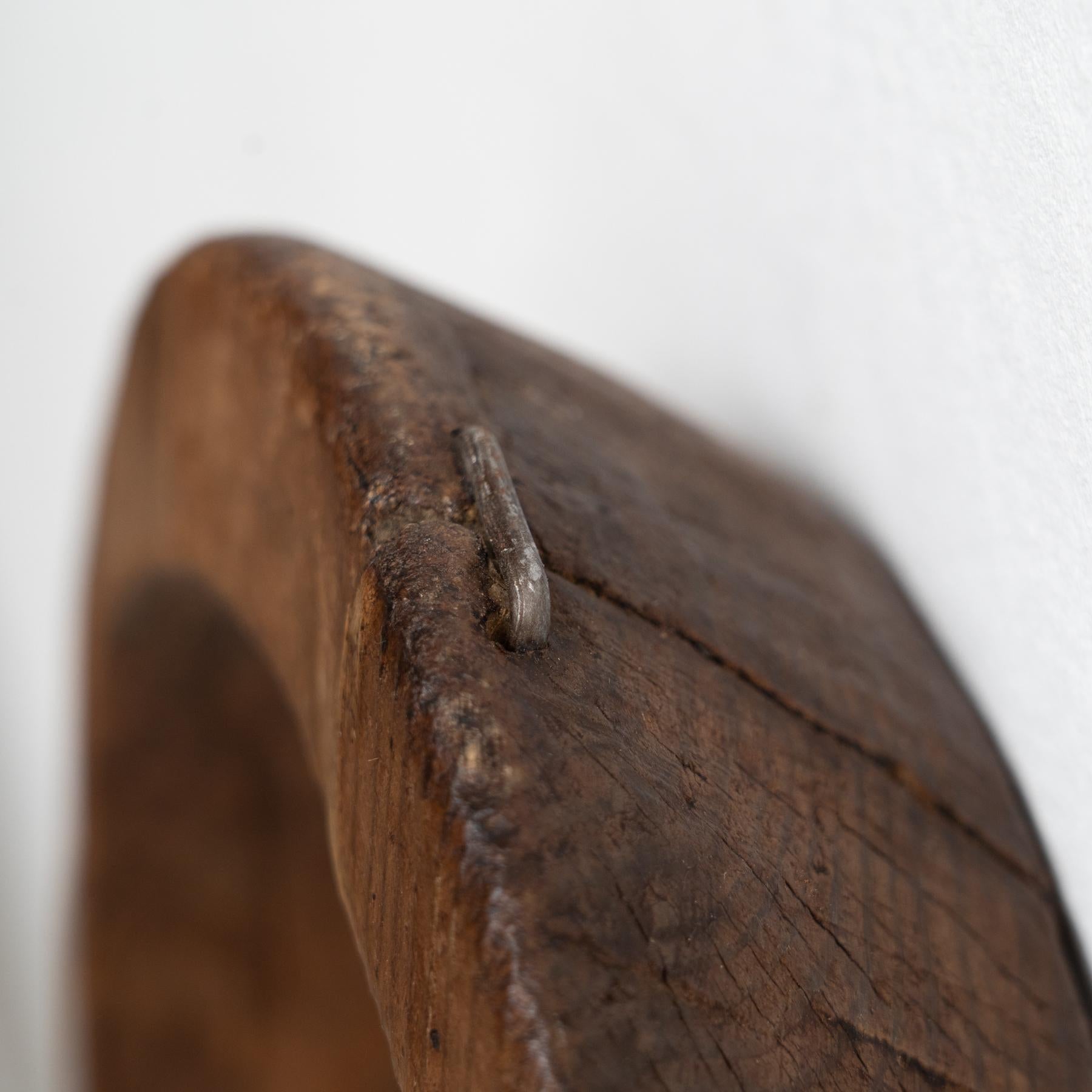 Scultura in legno dei primi del Novecento - ispirata allo stile iconico di Brancusi, Francia

Scopri l'eleganza senza tempo dell'arte del primo Novecento con questa eccezionale scultura in legno, realizzata da un artista sconosciuto in Francia.