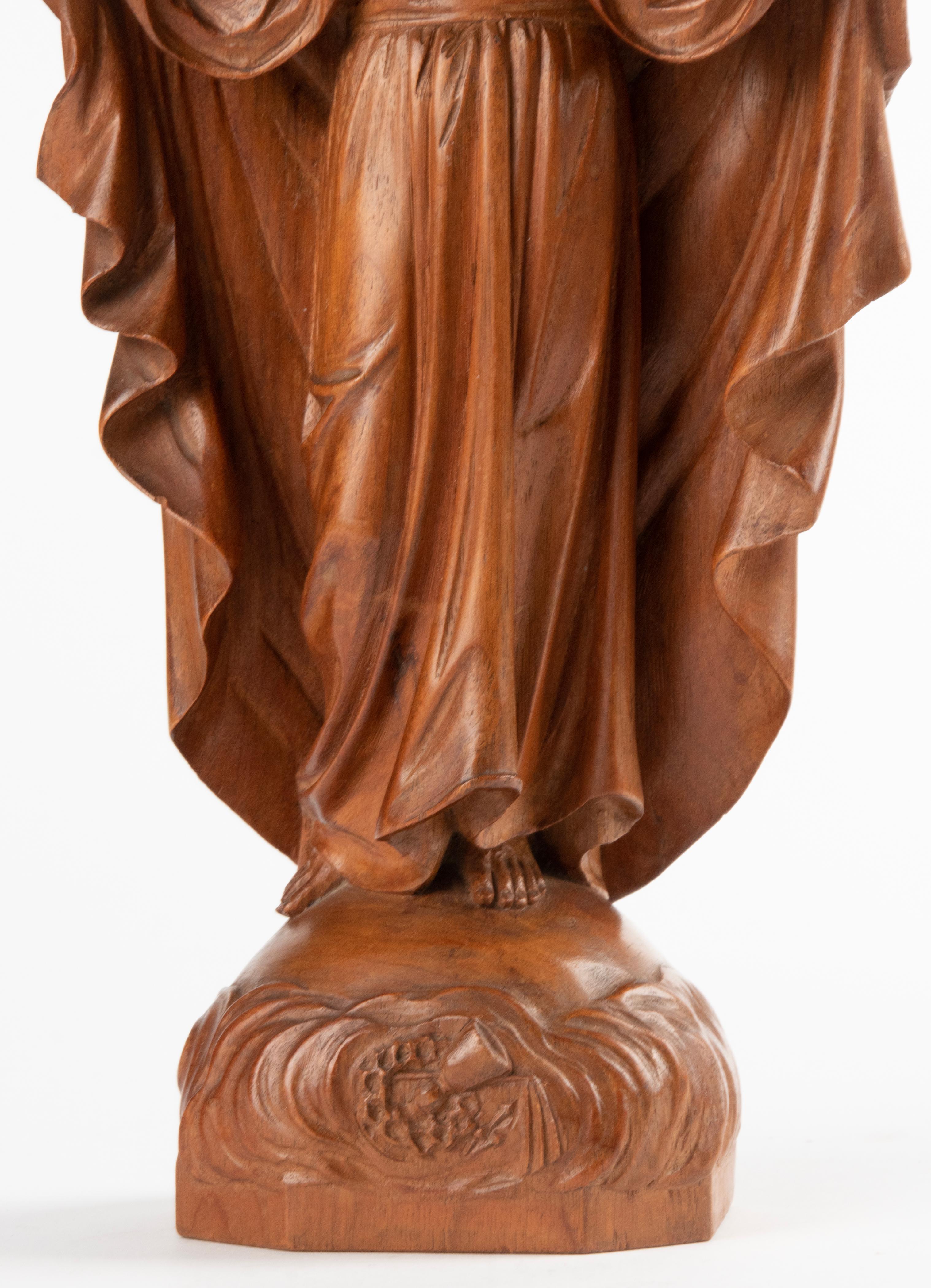 Gothic Revival Early 20th century Wooden Sculpture Sacred Heart of Jesus Christ with Open Arms