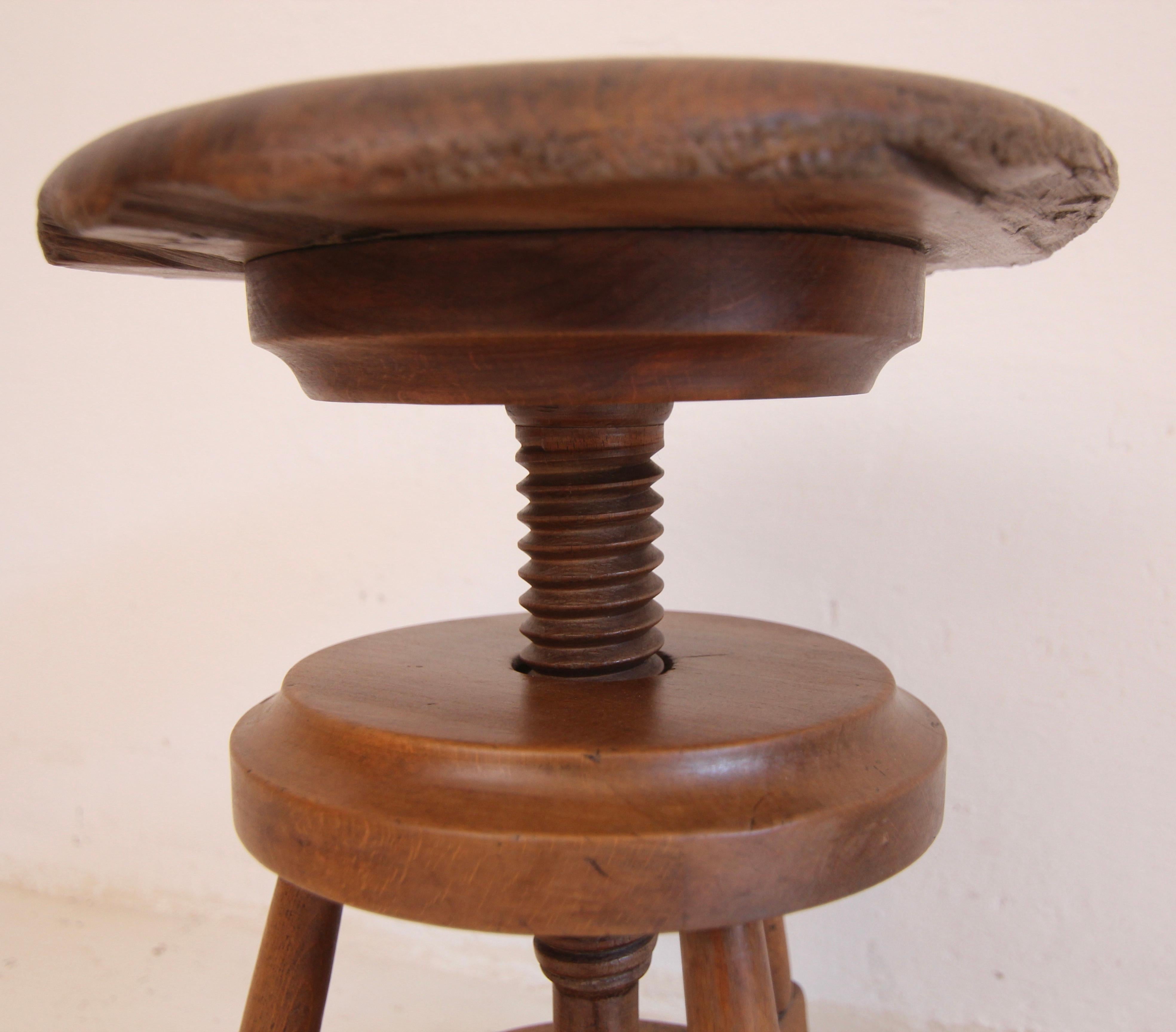 Early 20th Century Wooden Tripod Piano Stool 2