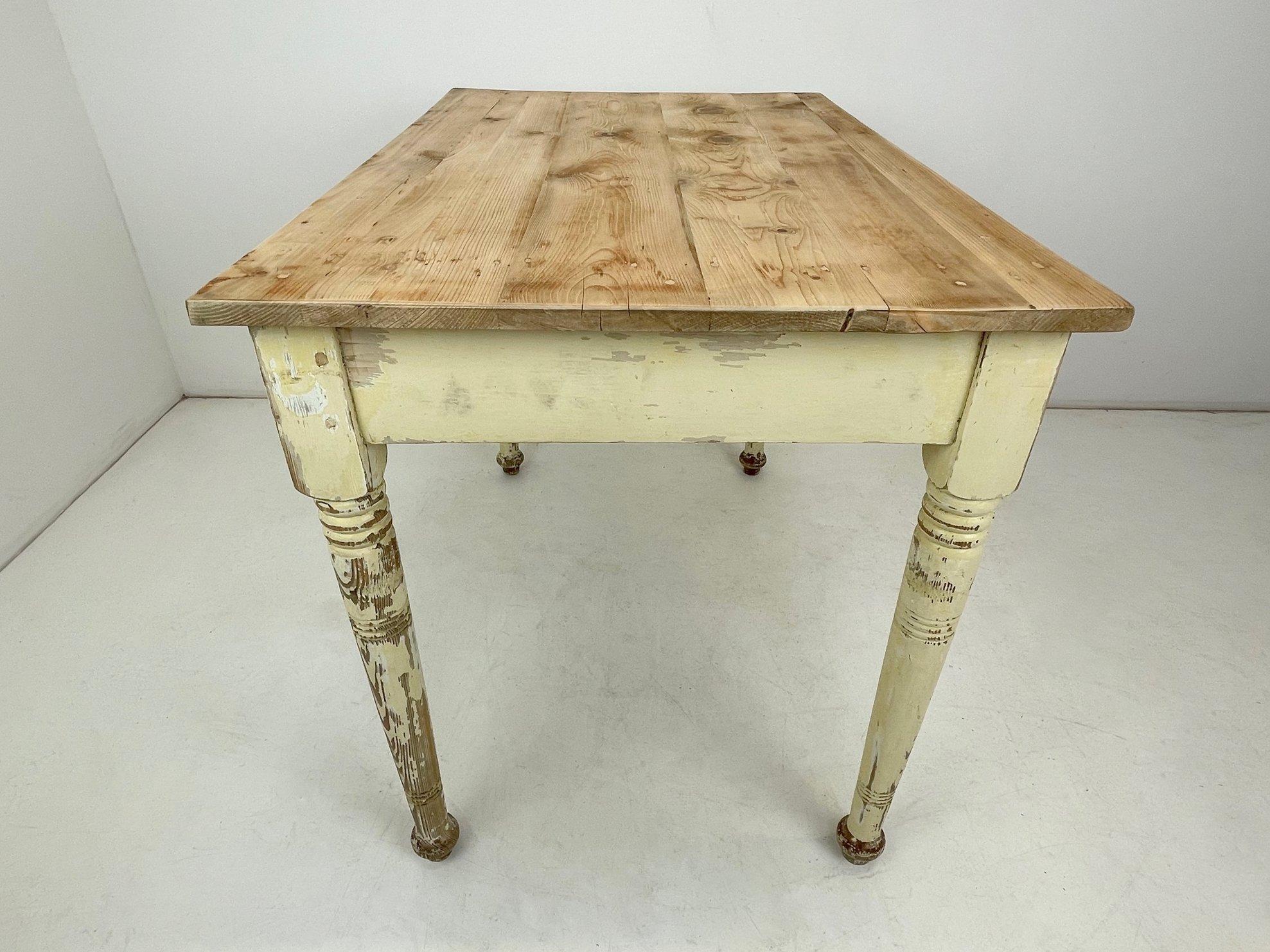 Early 20th Century Wooden Work Table or Writing Desk with Original Patina For Sale 4