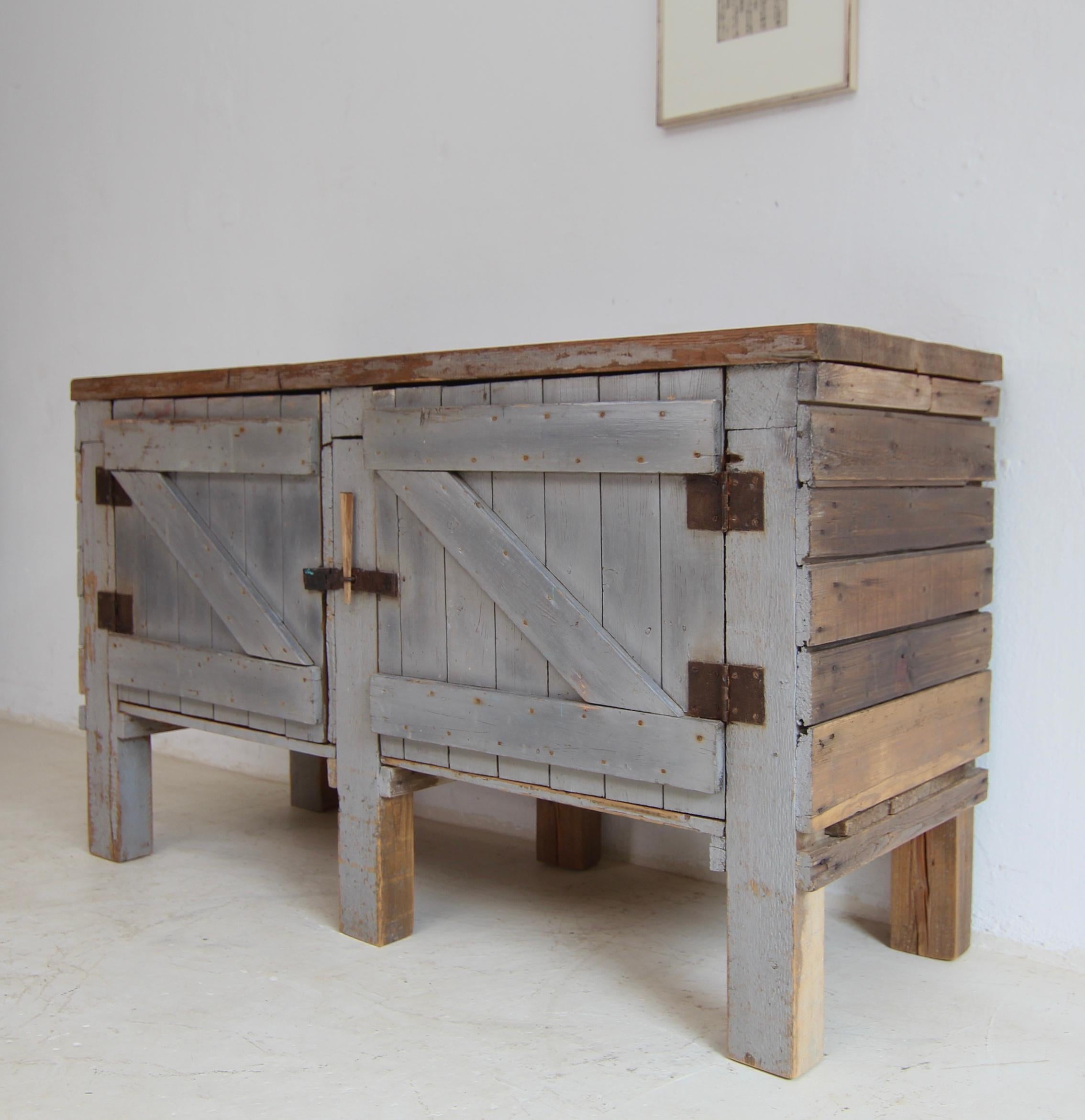 Early 20th Century Workbench Workshop Cabinet with original Paint In Good Condition For Sale In Dusseldorf, DE