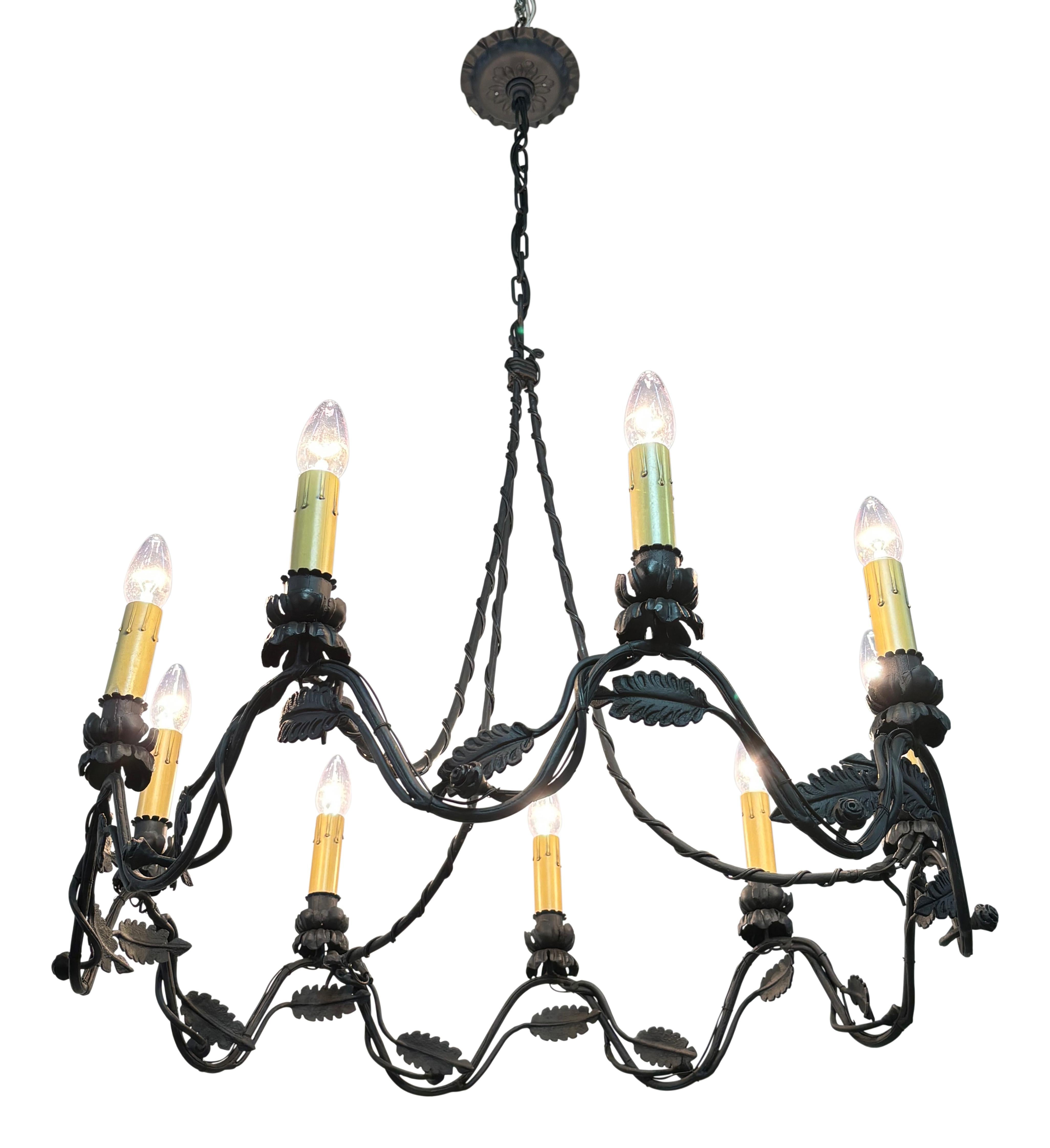 Luminaire en fer forgé du début du 20ème siècle Chandelier Bon état - En vente à San Francisco, CA