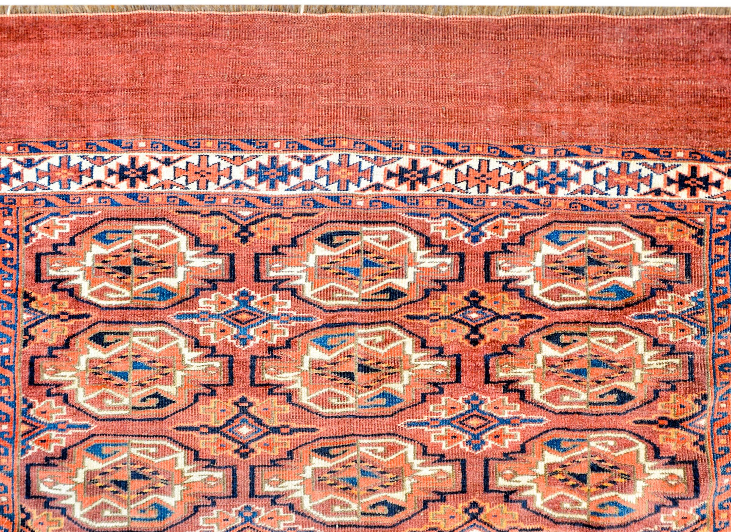 Yamut-Teppich des frühen 20. Jahrhunderts (Pflanzlich gefärbt) im Angebot