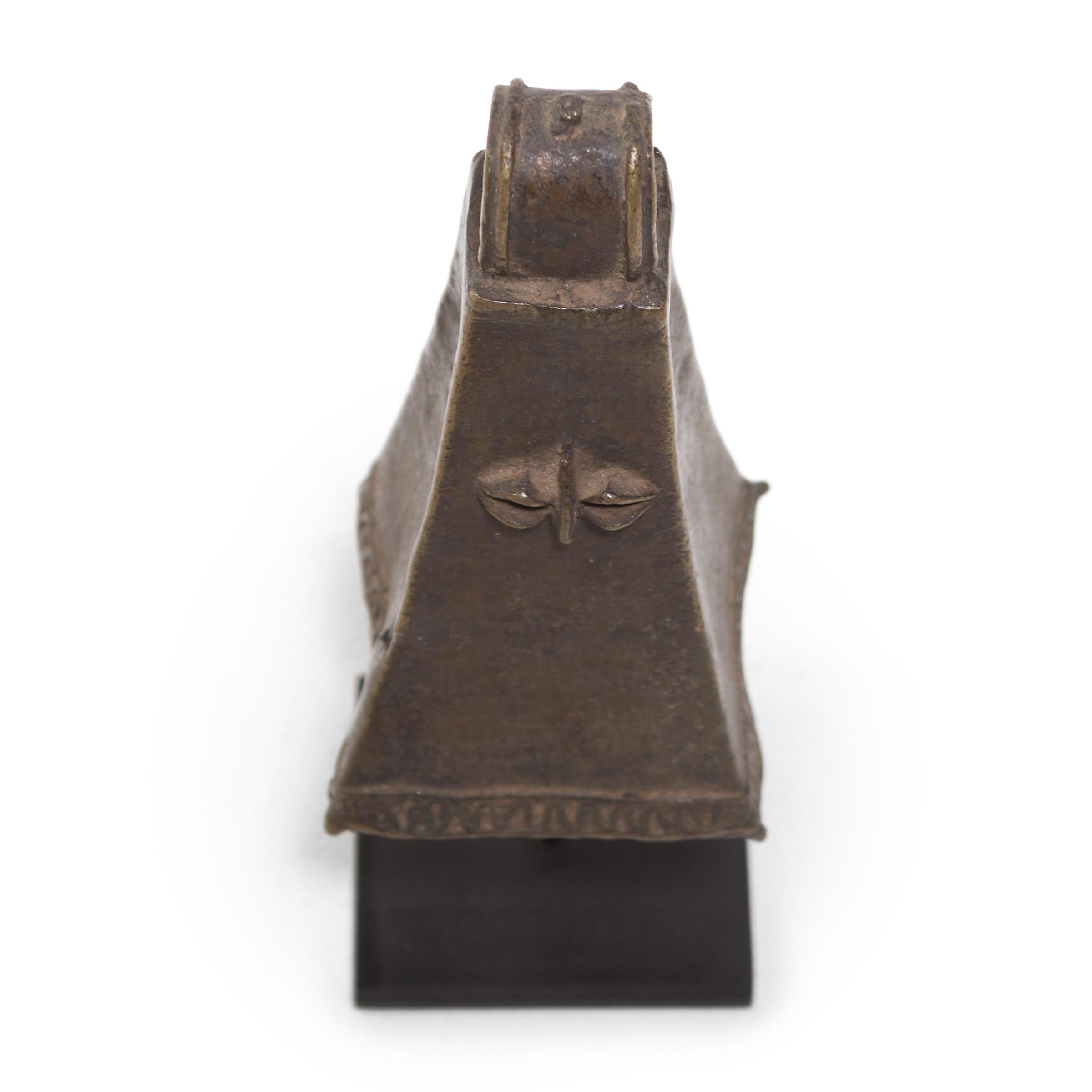 C. Bell di Yoruba, 1900 ca. In condizioni buone in vendita a Chicago, IL