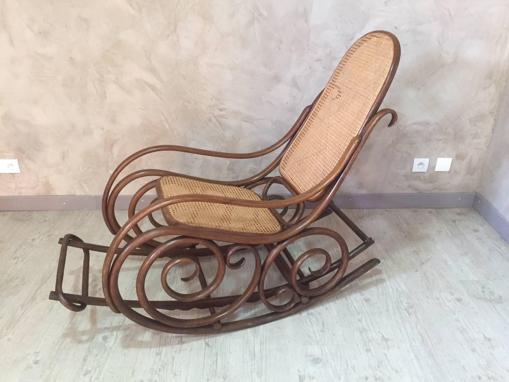 Hand-Carved Early 20th Century, Thonet Caned Rocking Chair
