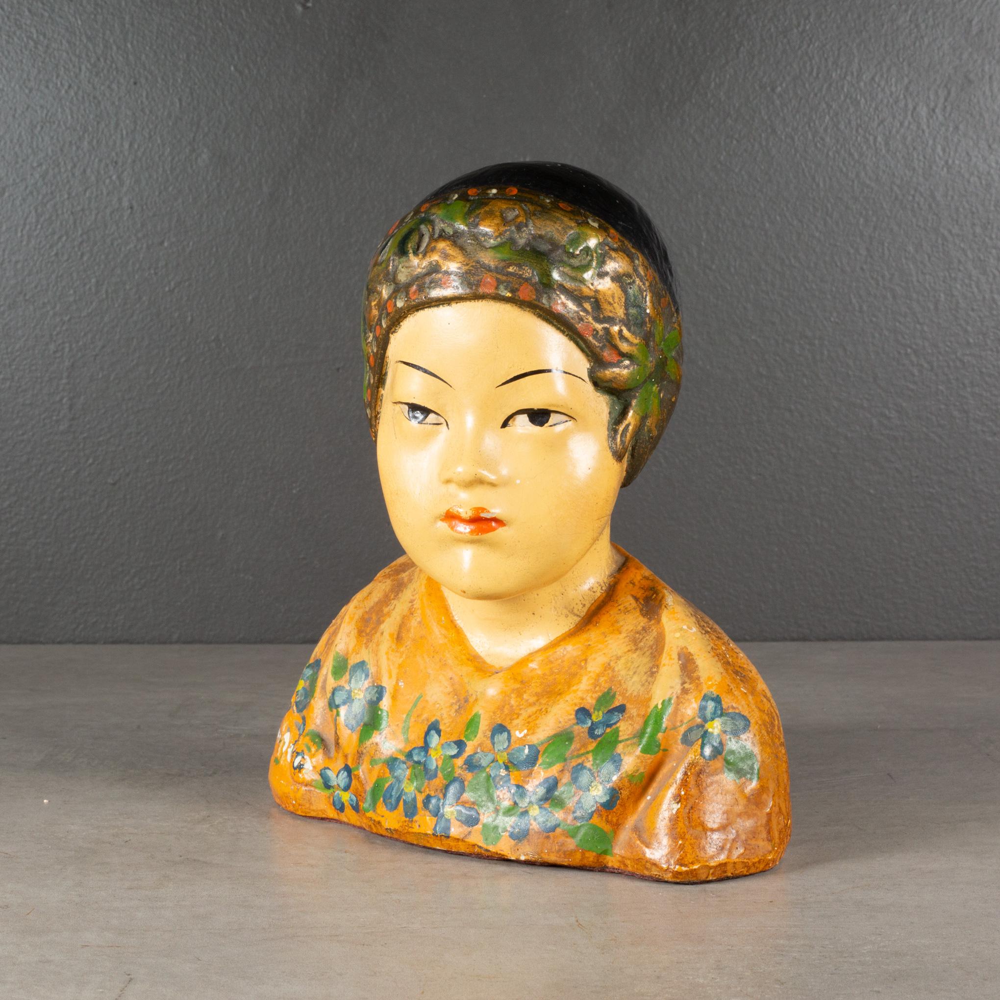 ÜBER

Eine bemalte Kreidefigur aus dem frühen 20. Jahrhundert, die der Künstlerin Esther Hunt zugeschrieben wird. Trägt denselben Copyright-Stempel wie die anderen Werke von Ester Hunt. Nicht signiert.

    SCHÖPFUNG Esther Hunt, San Francisco.
   