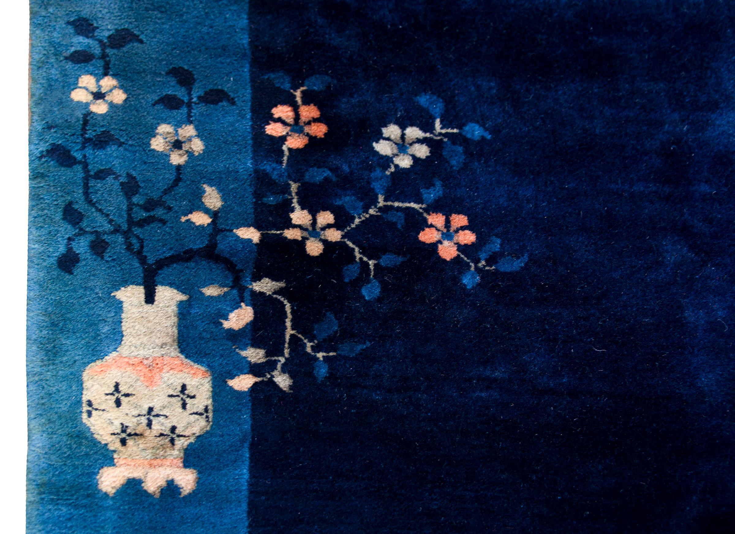 Chinesischer Peking-Teppich, Anfang 20. (Wolle) im Angebot