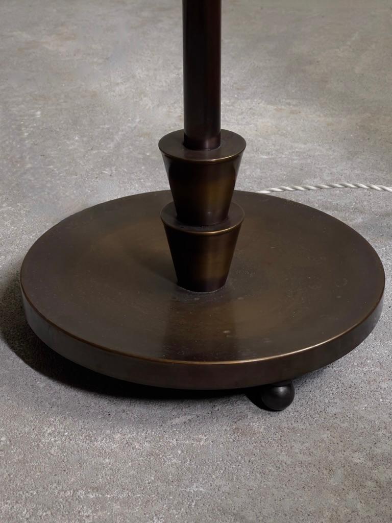 1920s Scandinavian art deco floor lamp in patinated bronze with new linen shade. For Sale 2