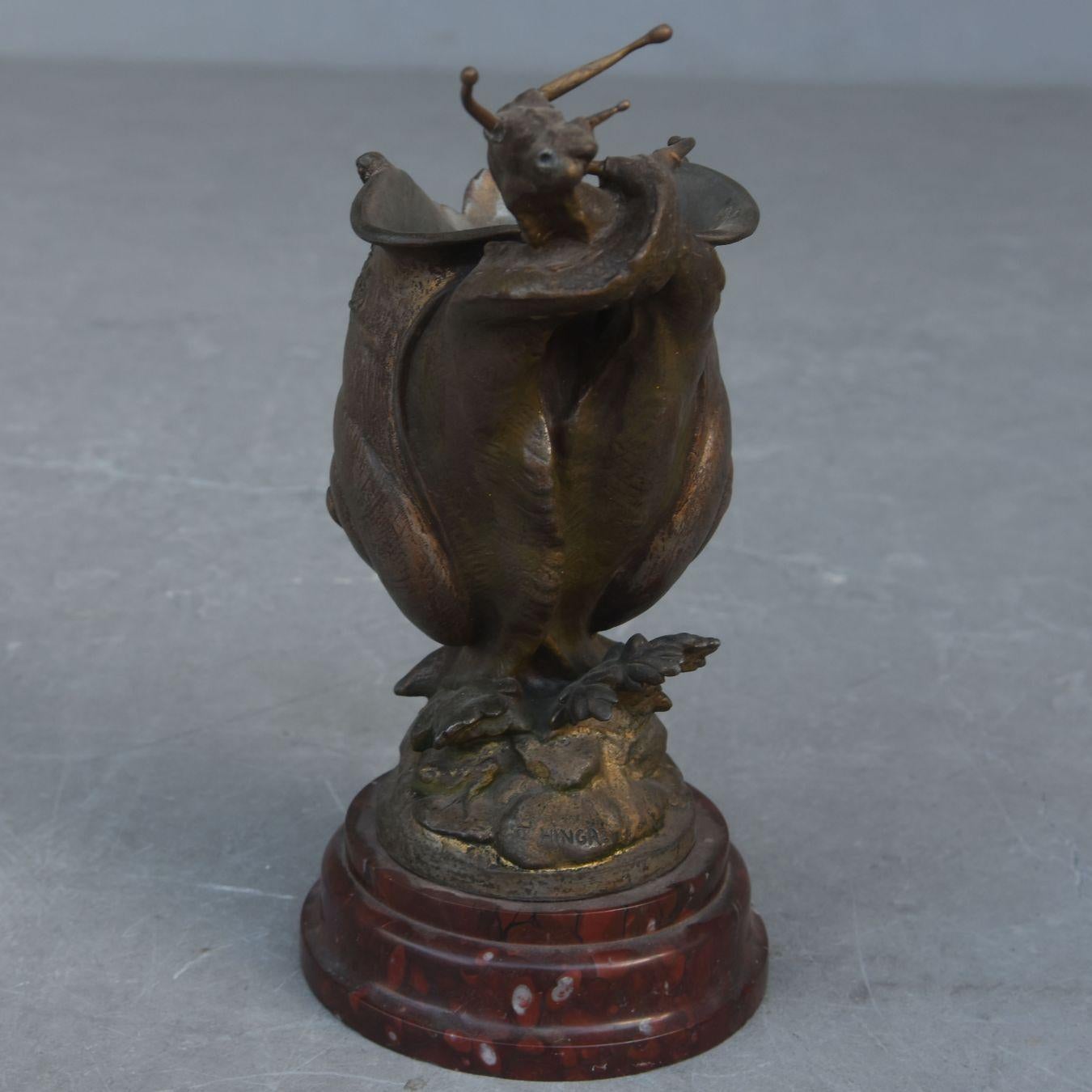 Early 20th Century Empty Pocket Snail Red Marble Base In Good Condition In Marseille, FR