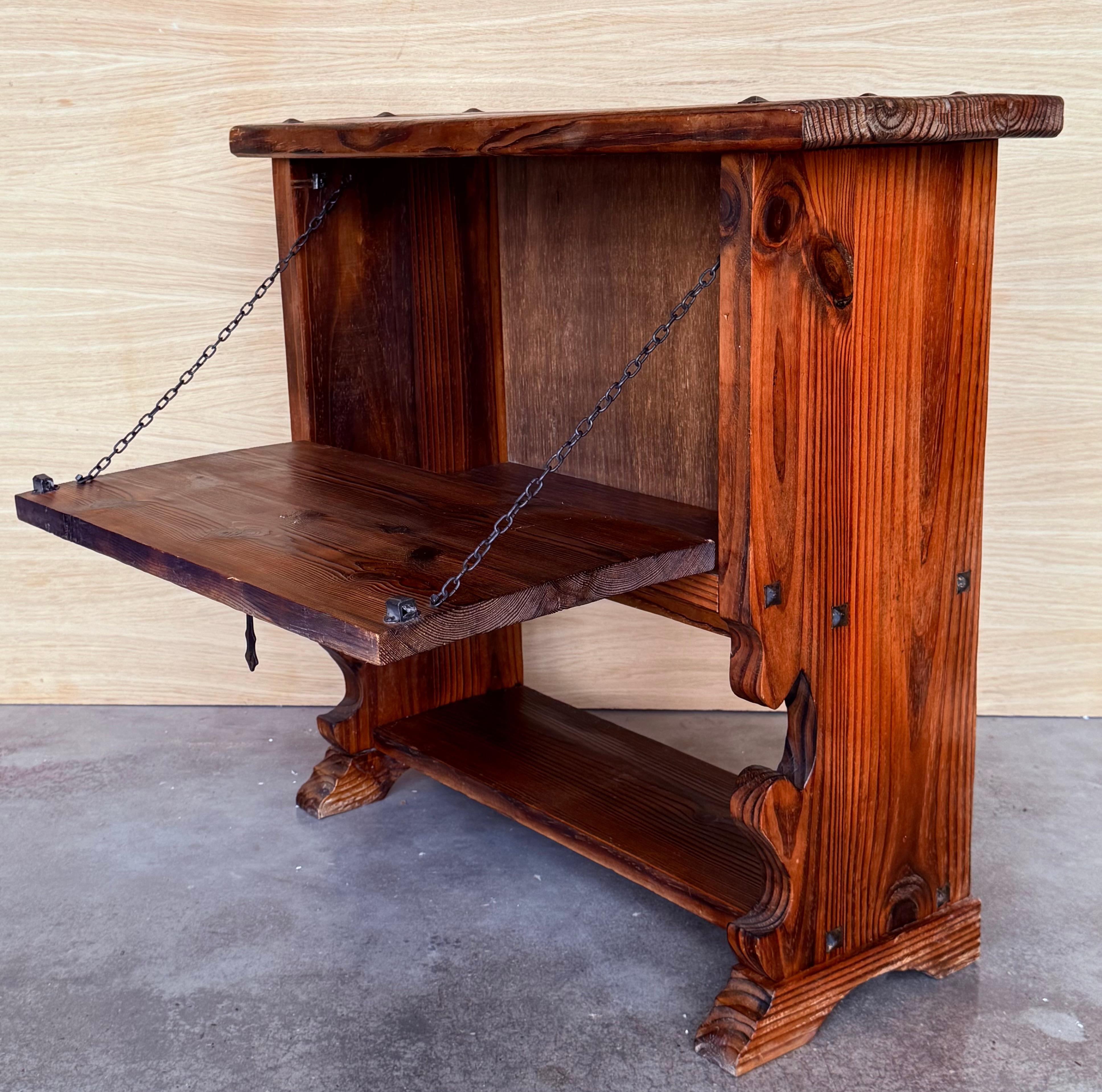 Early 20th Fall front Door rustic console Table with Shelve For Sale 3