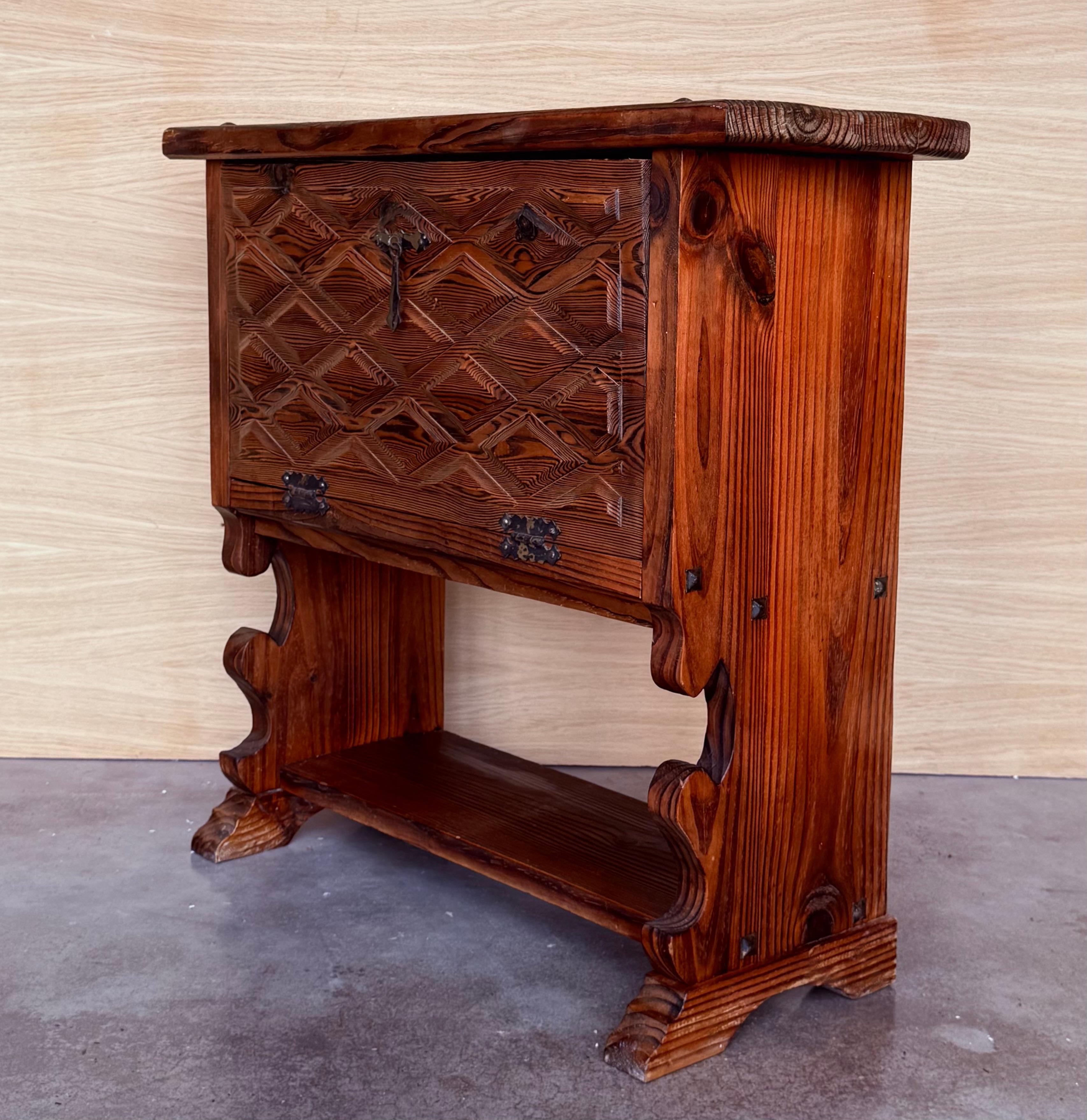 20th Century Early 20th Fall front Door rustic console Table with Shelve For Sale