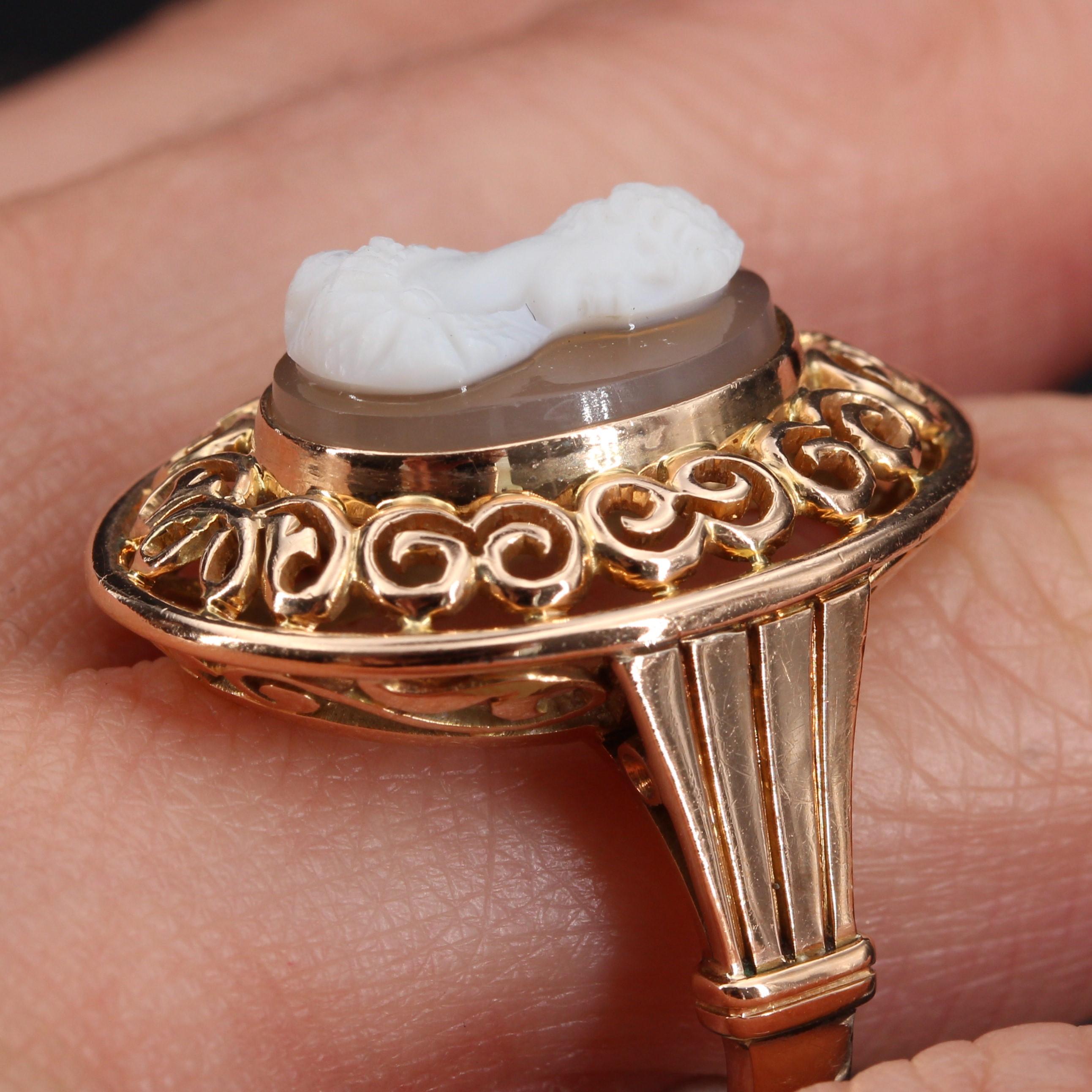 antique gold cameo ring