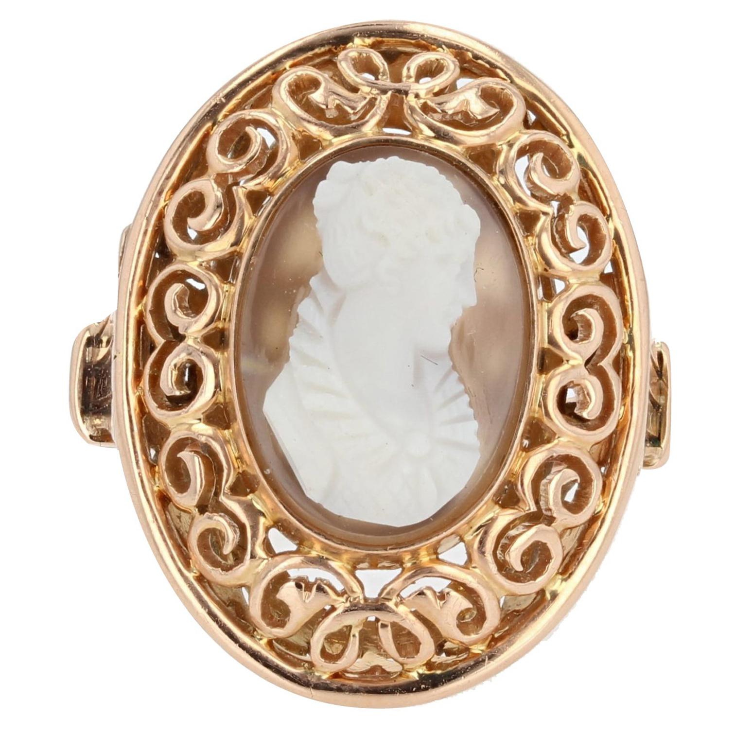 Early 20th French Antique Gold Agate Cameo Ring For Sale