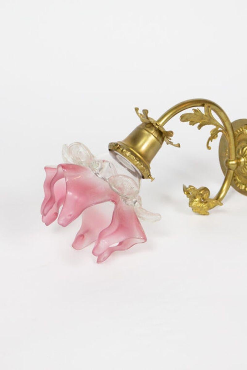 20th Century Early 20th French Victorian Gilt Bronze Sconce with Pink Glass Flower Shade For Sale