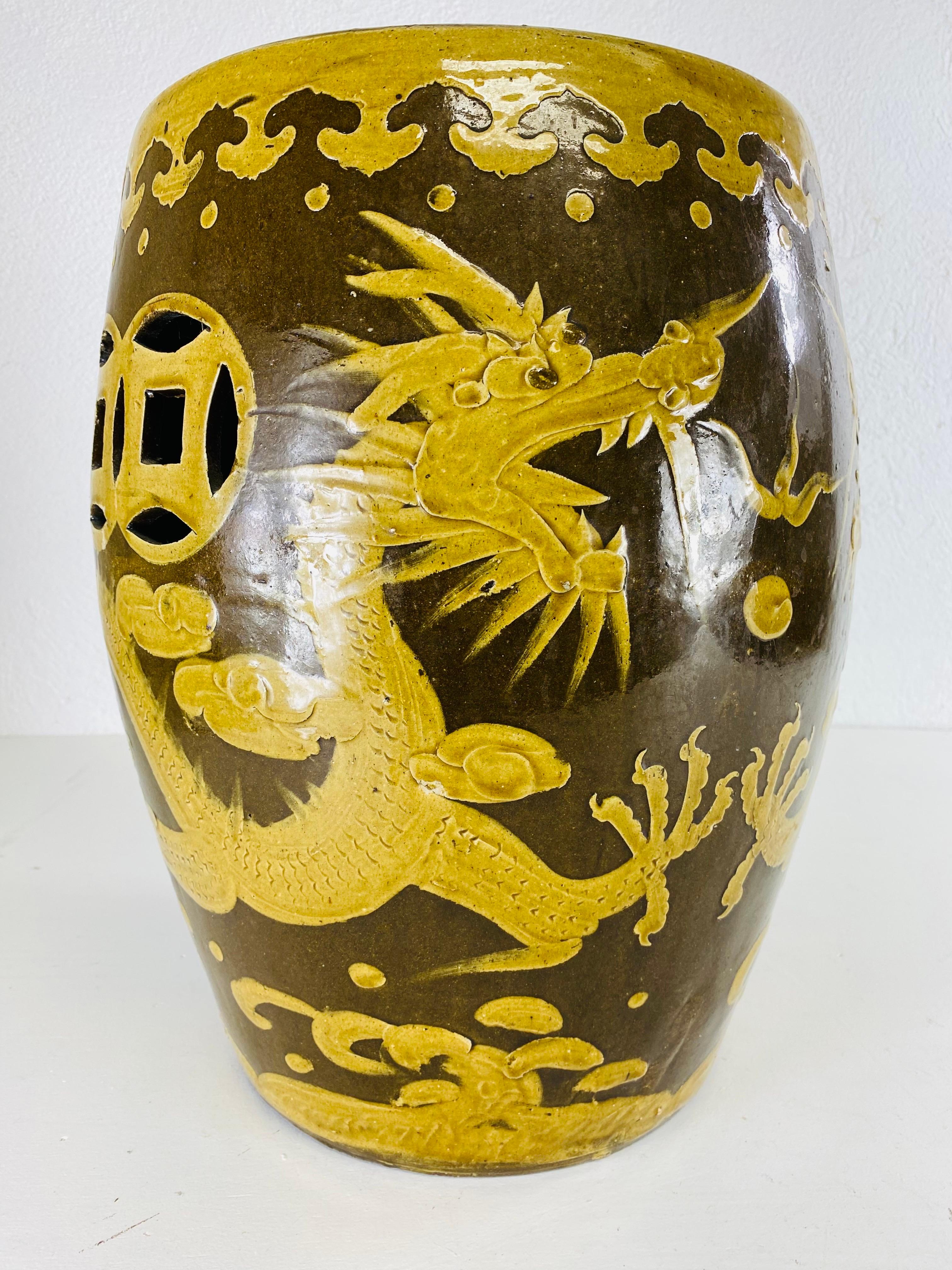 Early 20th hand painted century Chinese terra-cotta garden stool For Sale 5