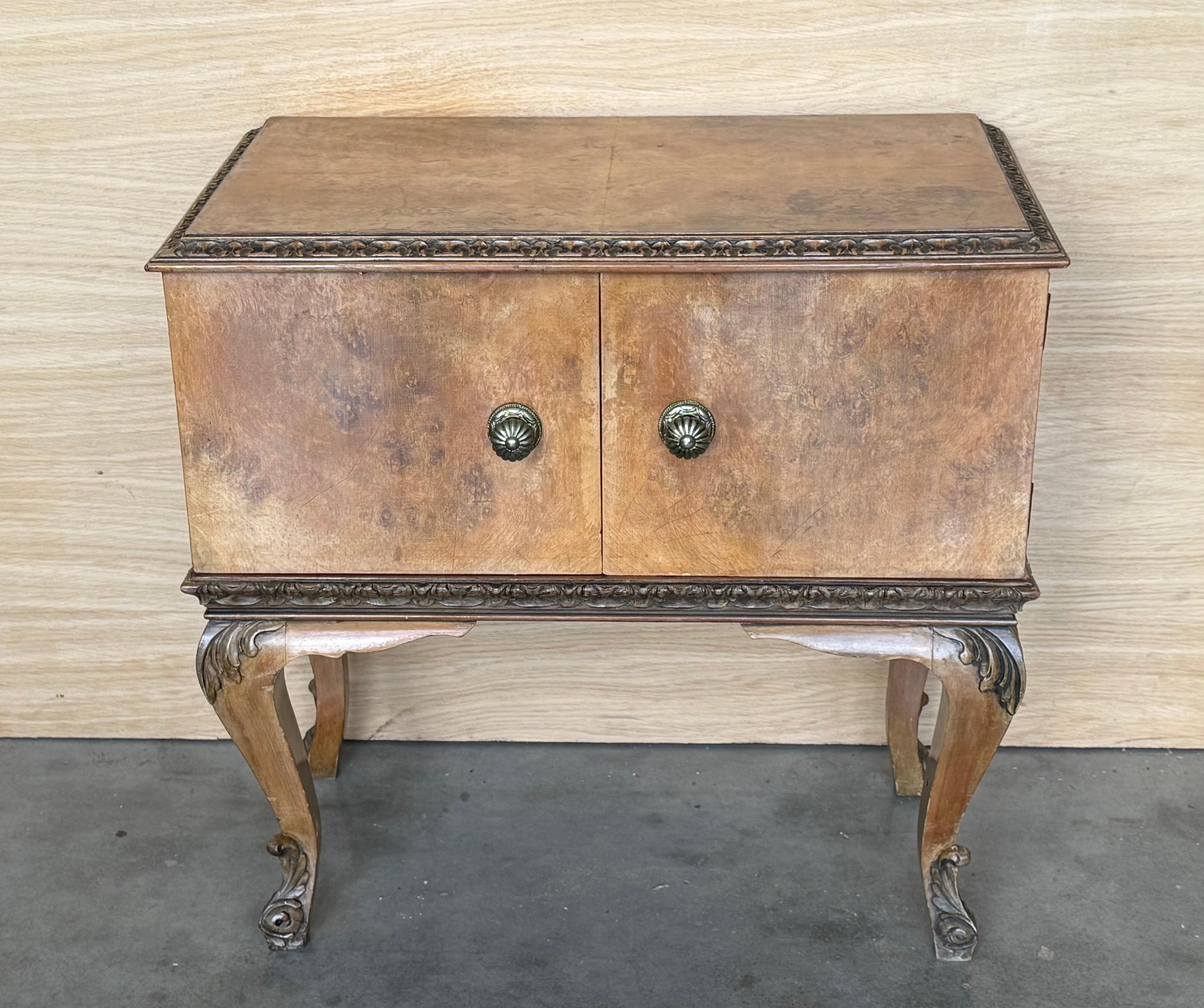 Art Deco Early 20th Italian Bedside Tables in Light Oak with two doors For Sale