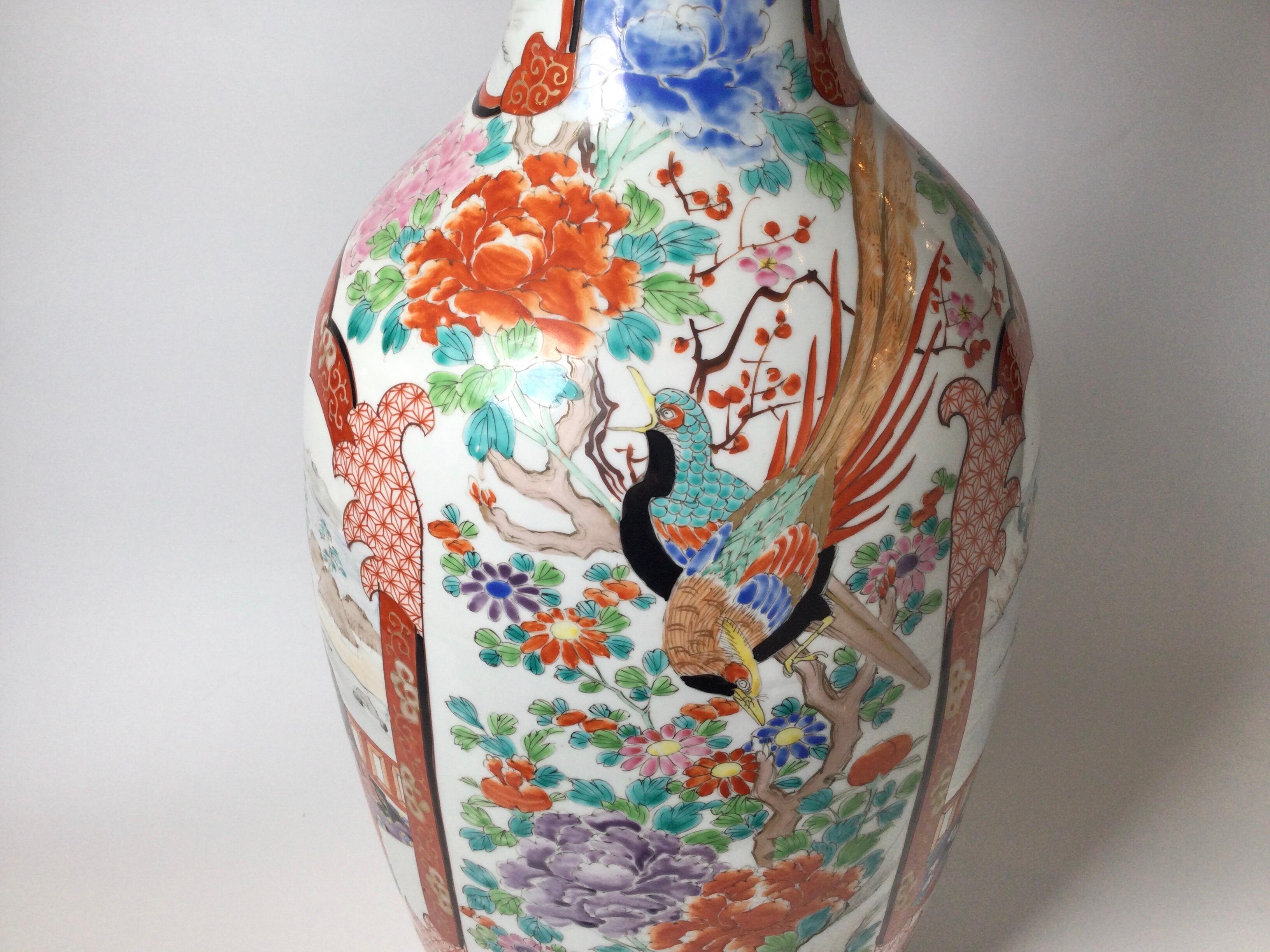 Japanese Early 20th Large Century Kutani Porcelain Vase For Sale