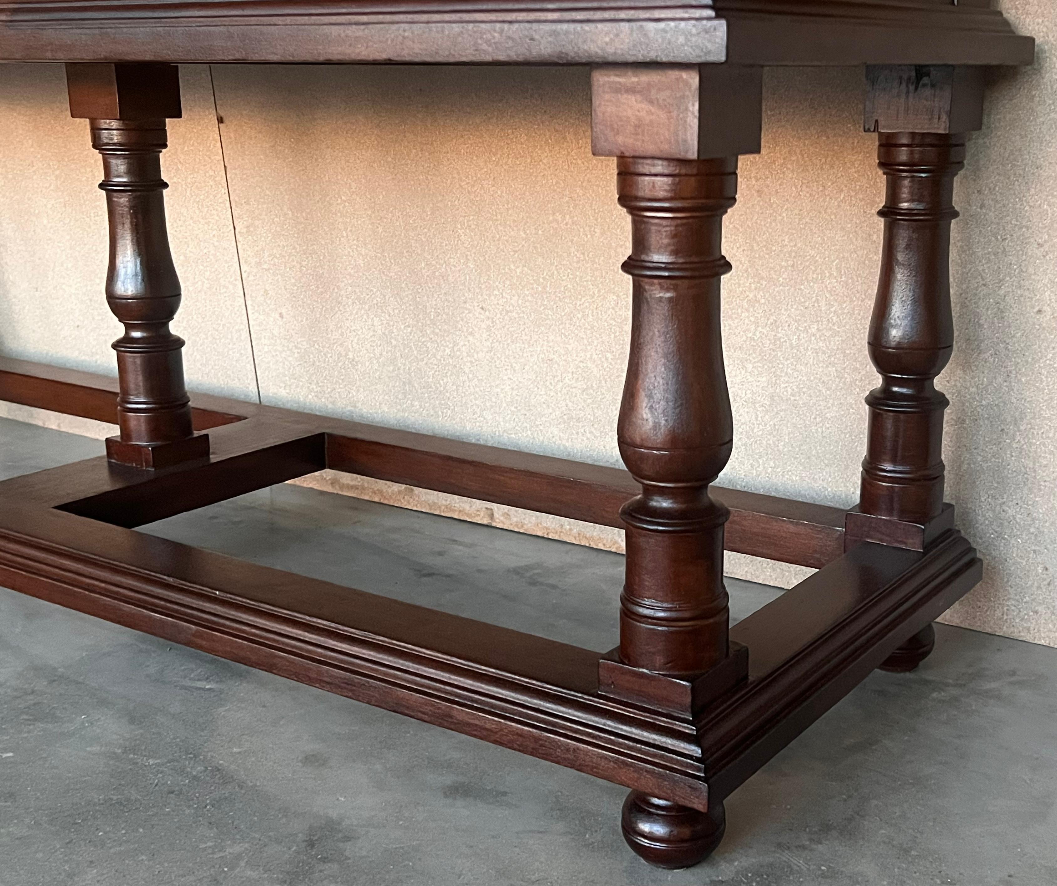 Grande table console du début du 20e siècle avec deux tiroirs en vente 7