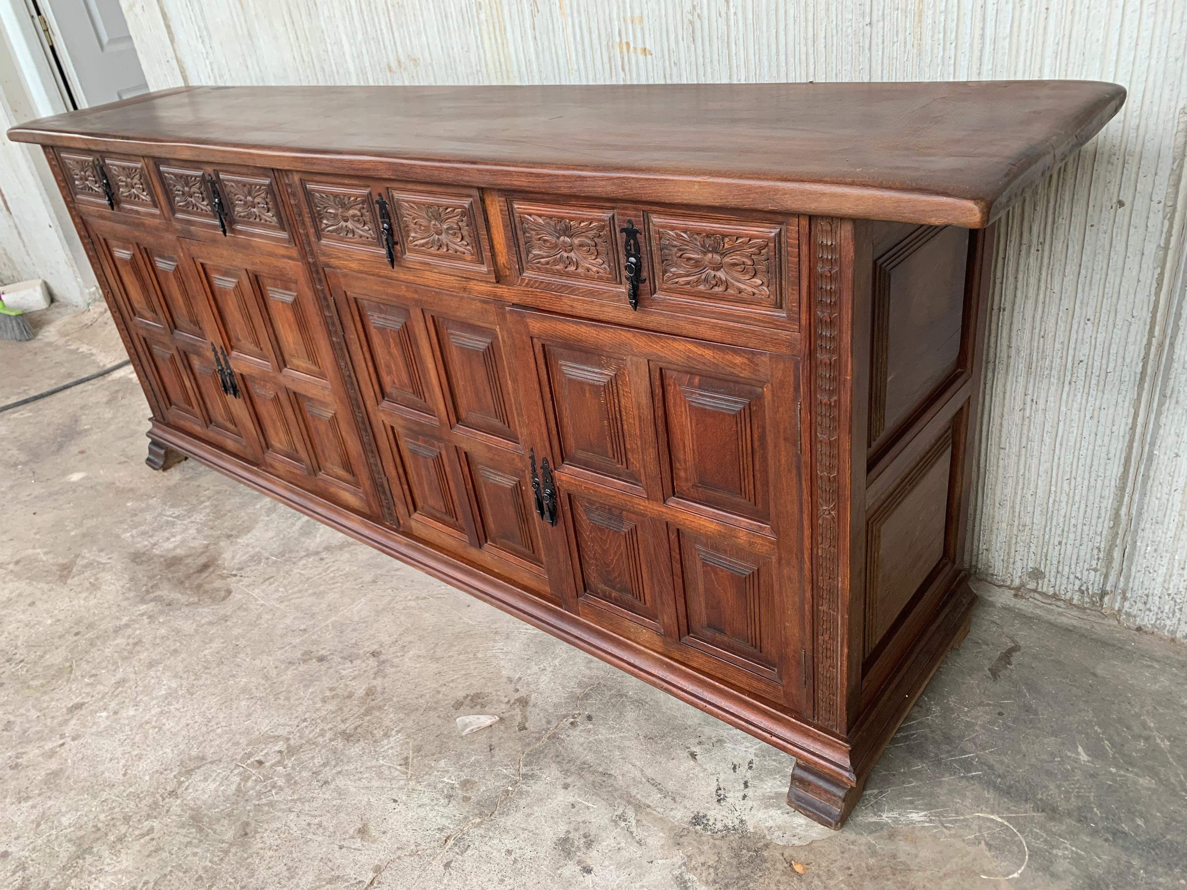 20th Century Early 20th Large Stepback Cupboard with Four Drawers and Doors For Sale