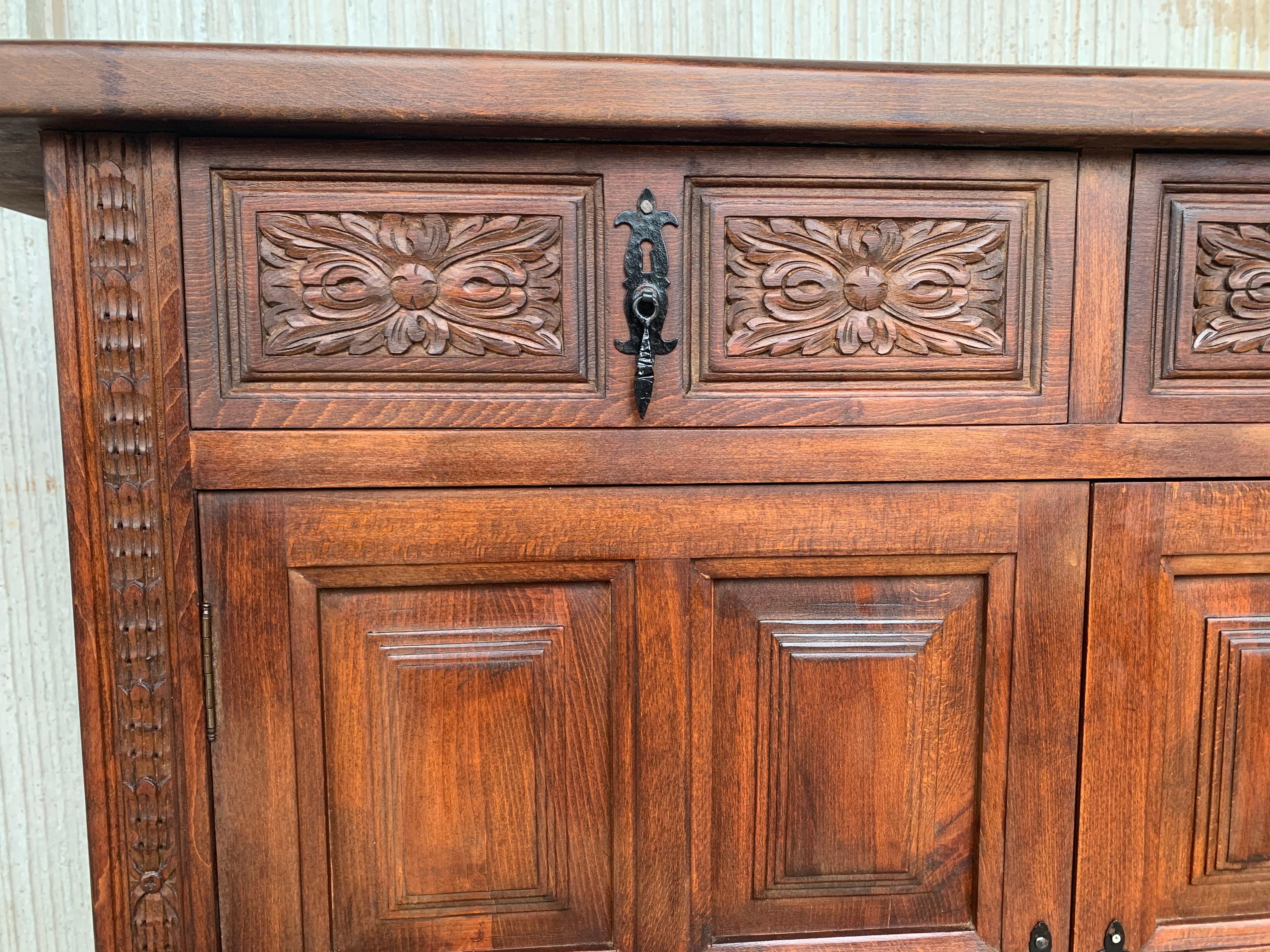 Early 20th Large Stepback Cupboard with Four Drawers and Doors For Sale 2