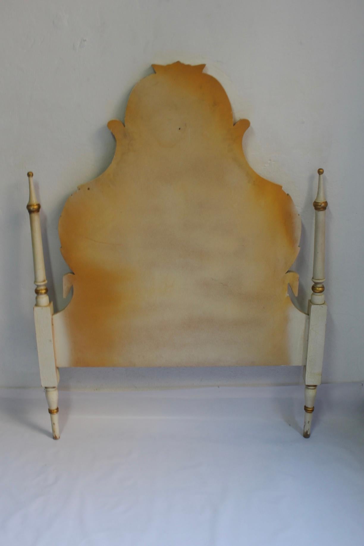 Early 20th Louis XV Polychromed Wood Single Bed Headboard For Sale 2