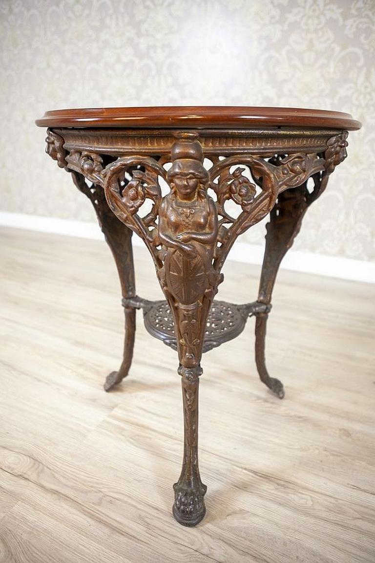Early-20th oval mahogany coffee table on cast iron base.

We present this oval coffee table on a cast iron openwork base with a mahogany top. The whole piece is from the early 20th century.

Presented table has had the top restored. It is in