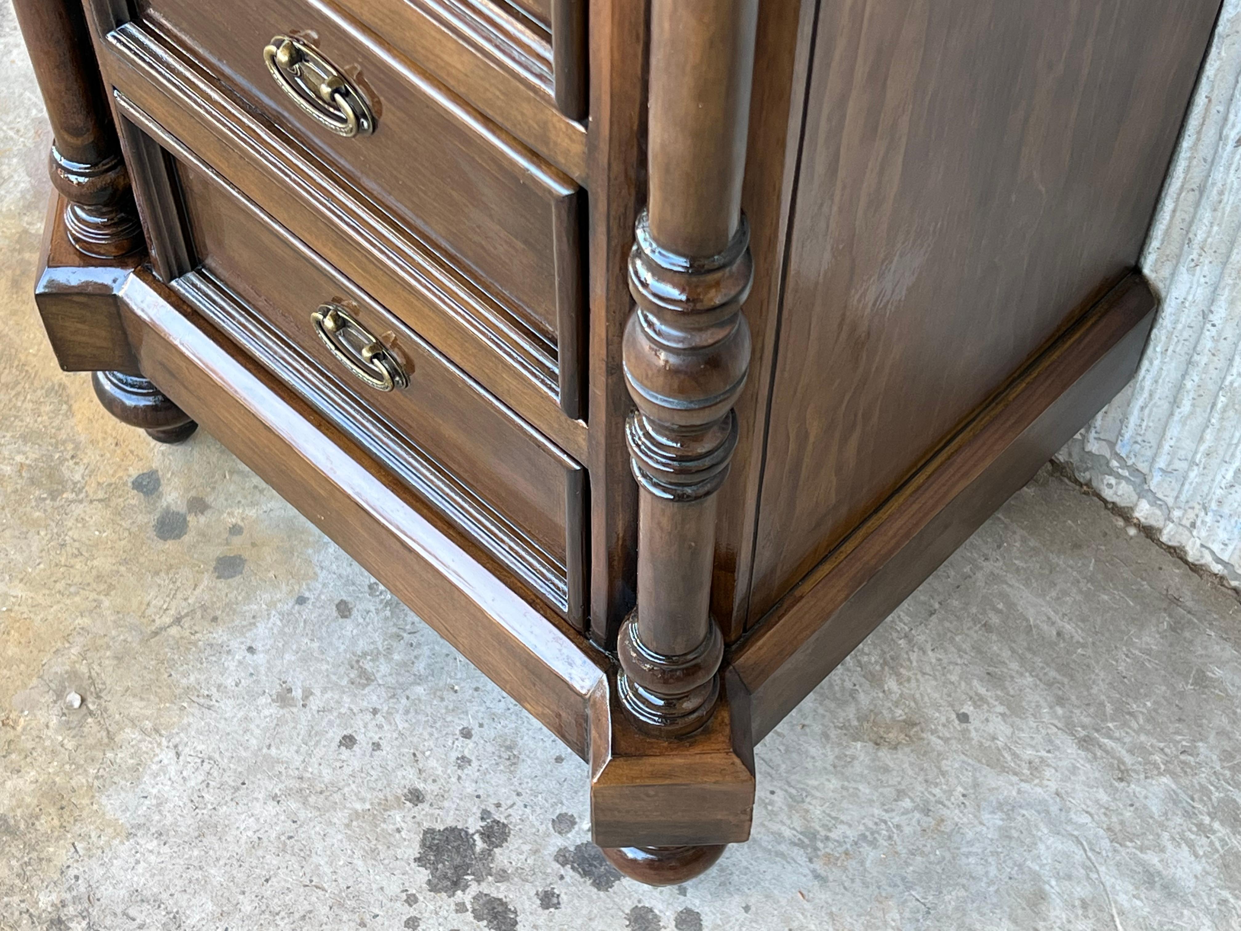 Early 20th Pair of Biedermeier Style Nightstands with Four Drawers For Sale 5