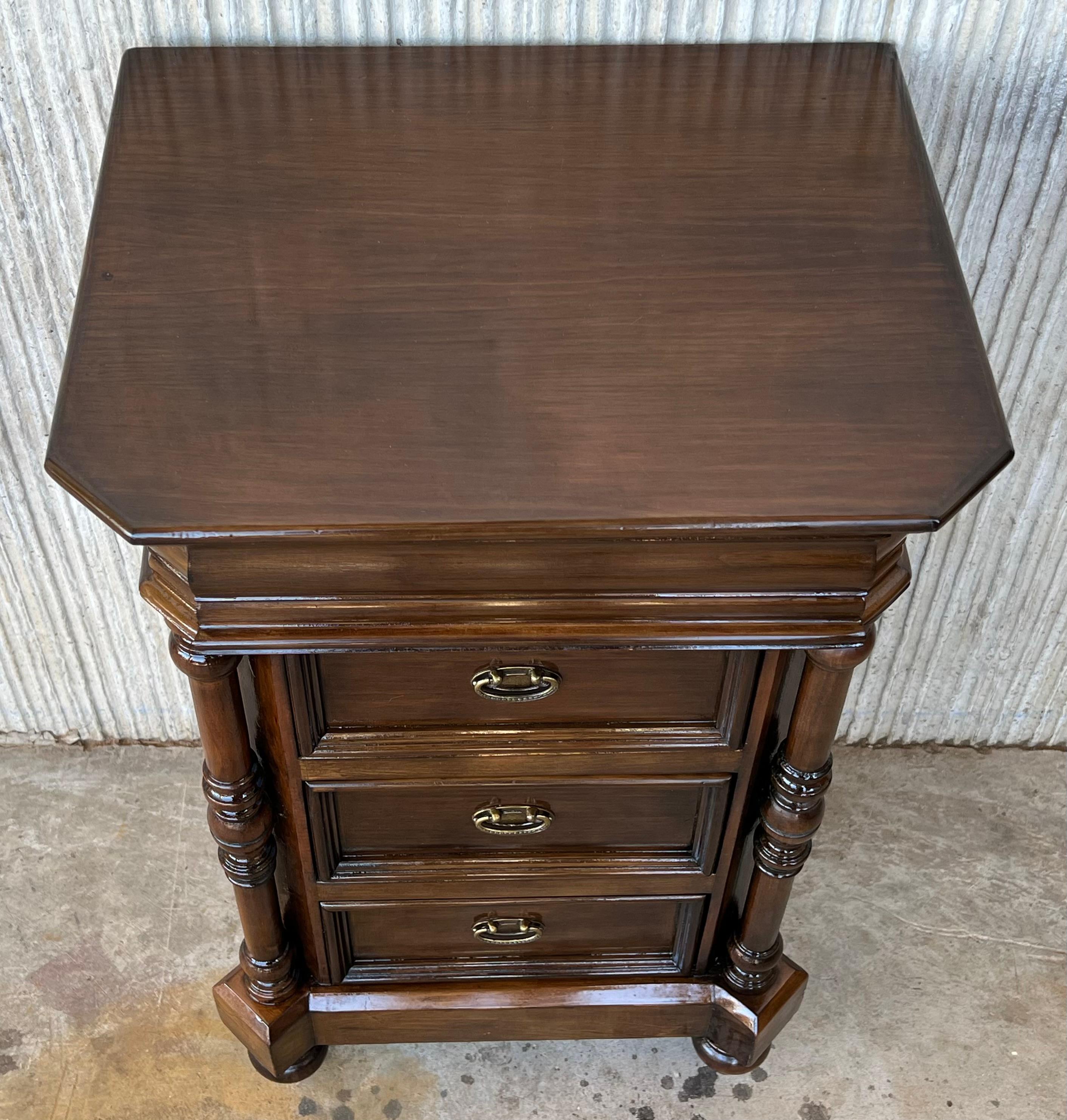 Spanish Early 20th Pair of Biedermeier Style Nightstands with Four Drawers For Sale