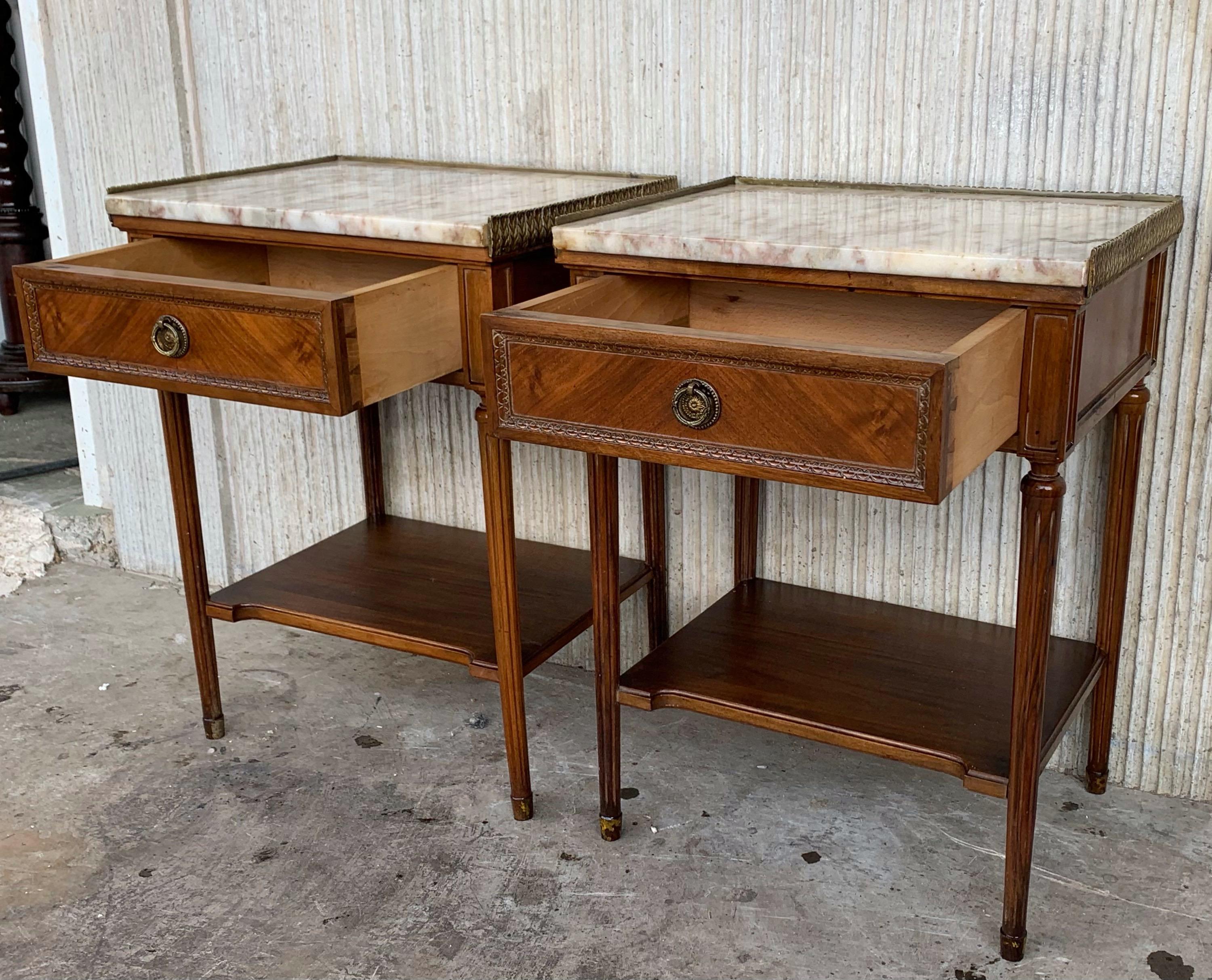 Early 20th Century Pair of French Nightstands with One-Drawer and Marble Top 1