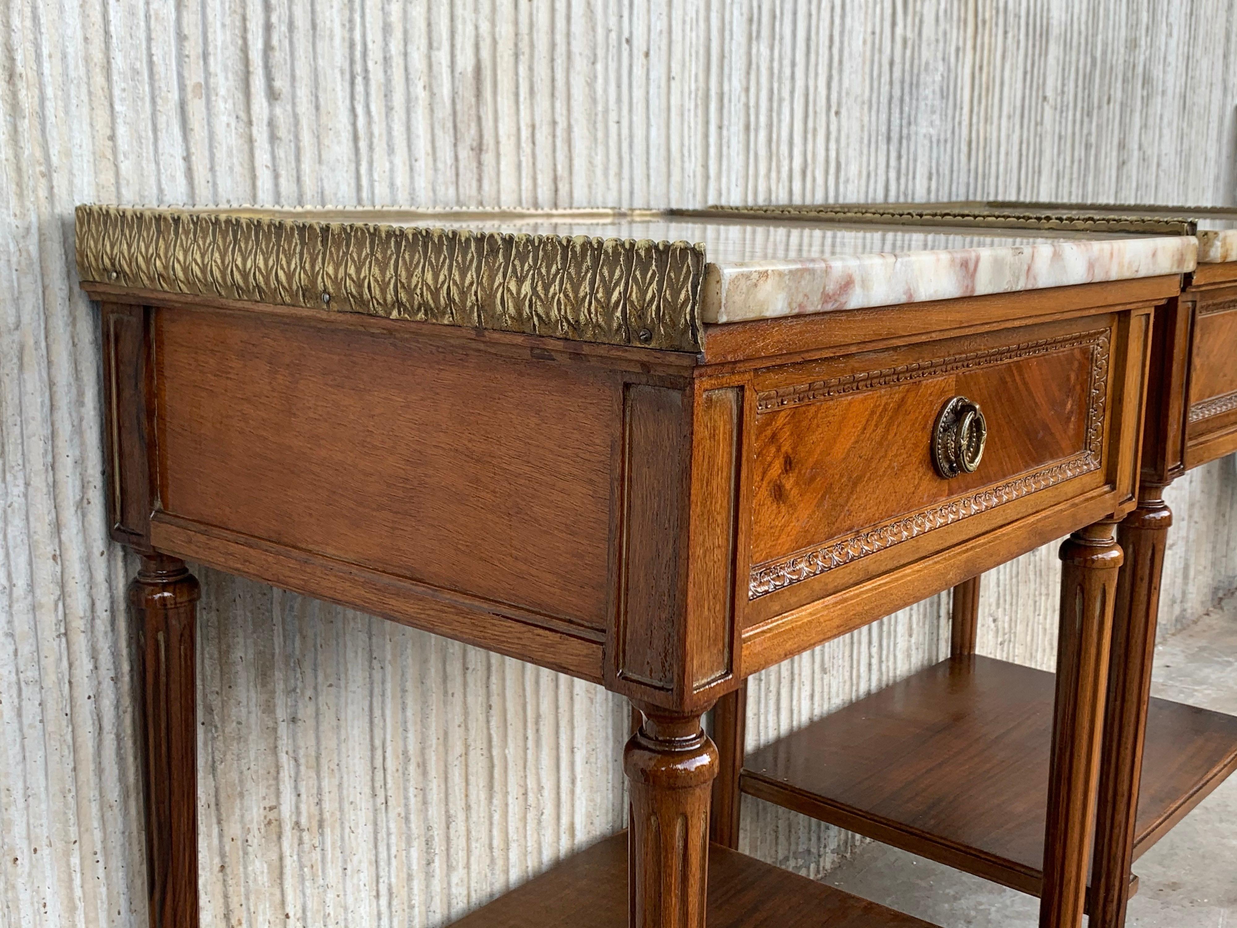 Early 20th Century Pair of French Nightstands with One-Drawer and Marble Top 3