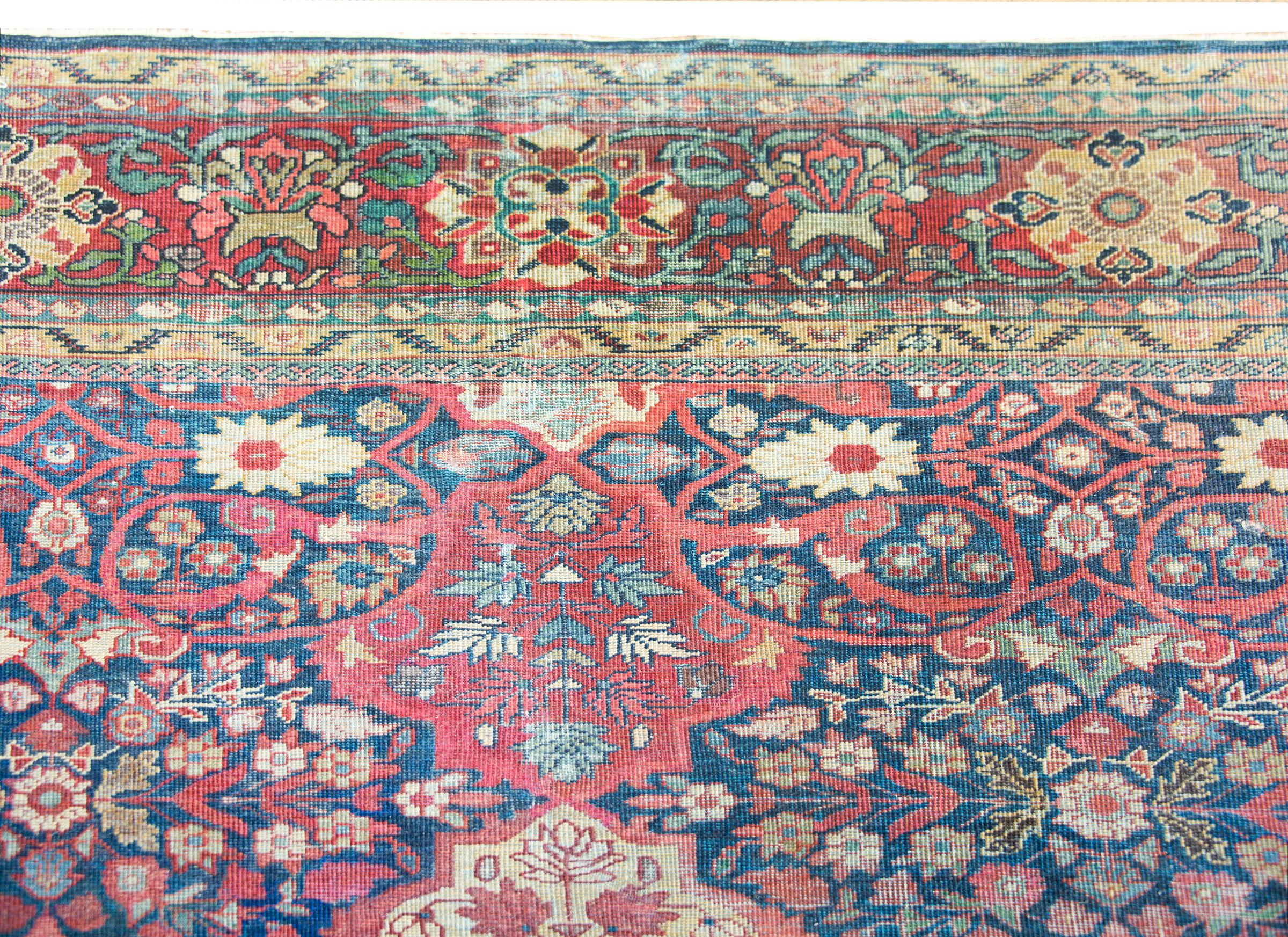 Early 20th Persian Mahal Rug For Sale 6