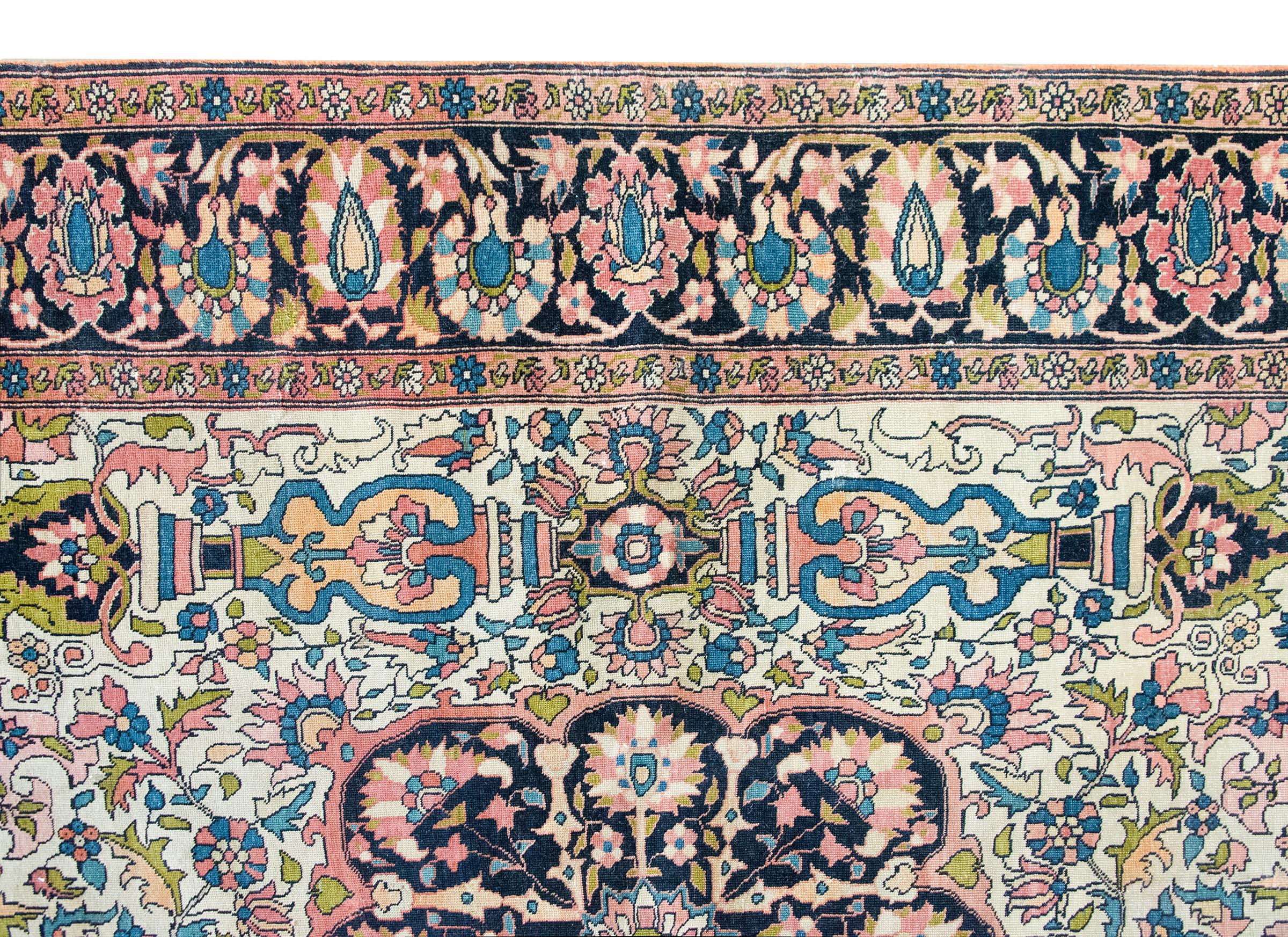 Early 20th Persian Sarouk Farahan Rug For Sale 7