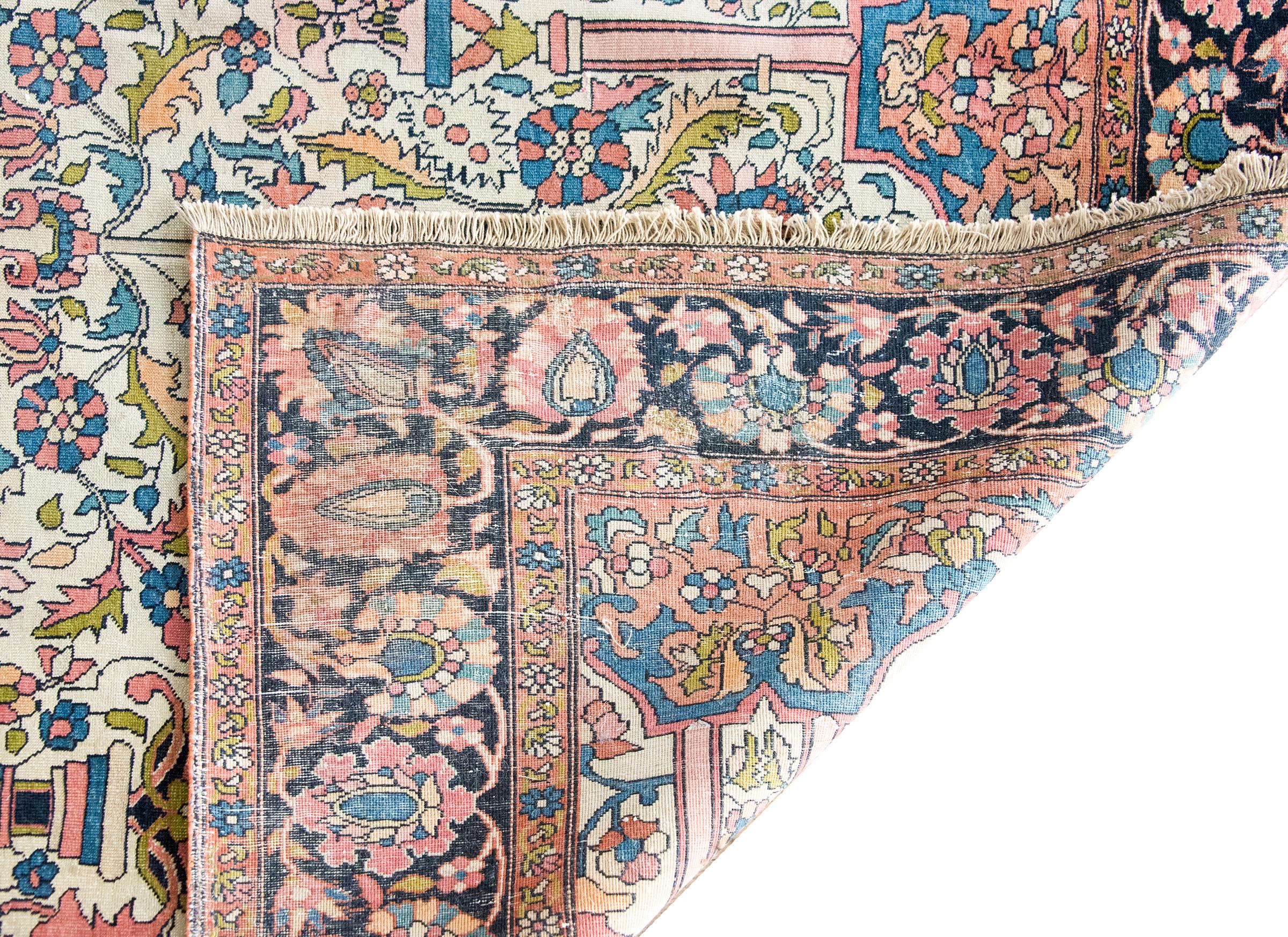Early 20th Persian Sarouk Farahan Rug For Sale 9