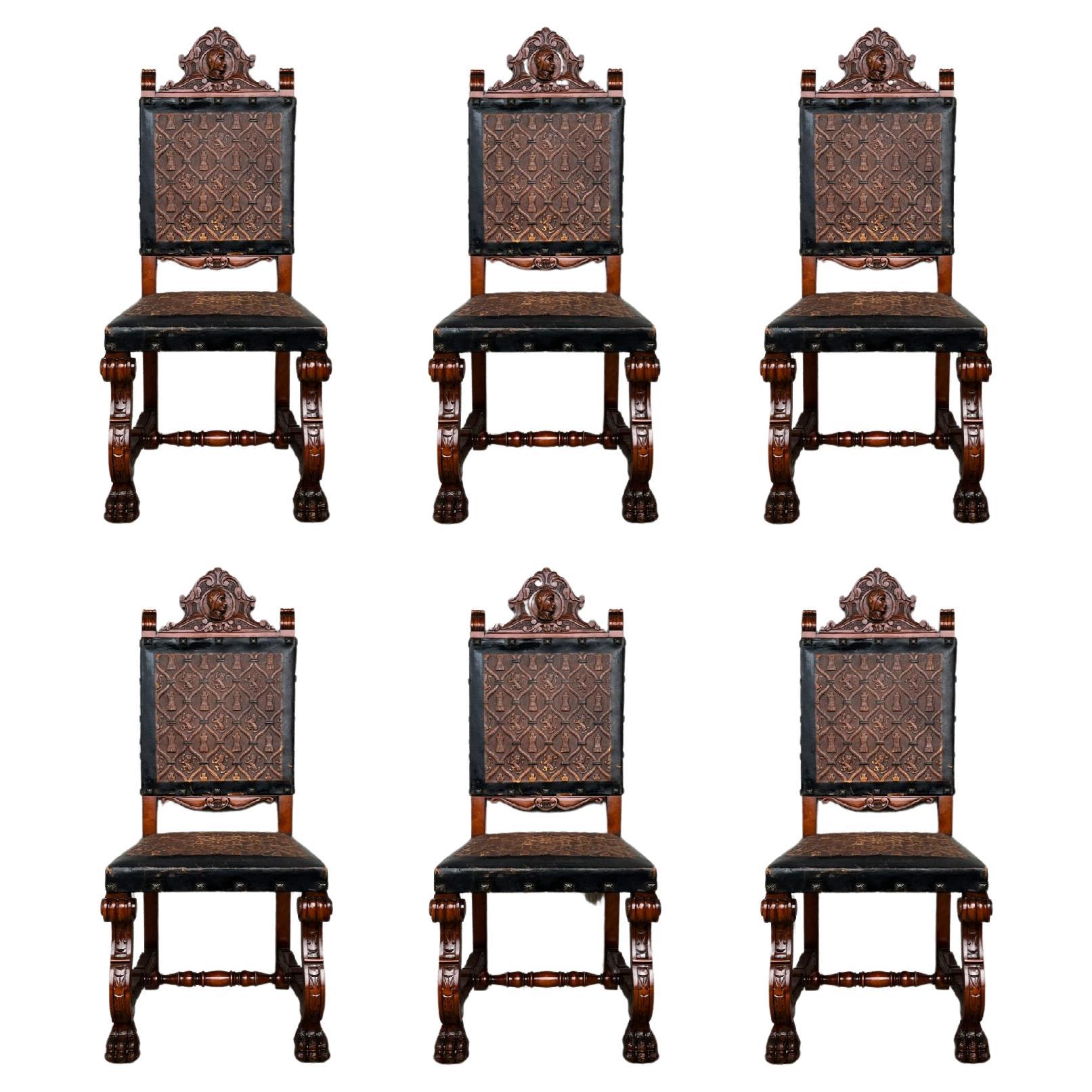Set aus sechs spanischen geschnitzten Stühlen mit schwarz-braunem geprägtem Leder aus dem frühen 20. Jahrhundert 